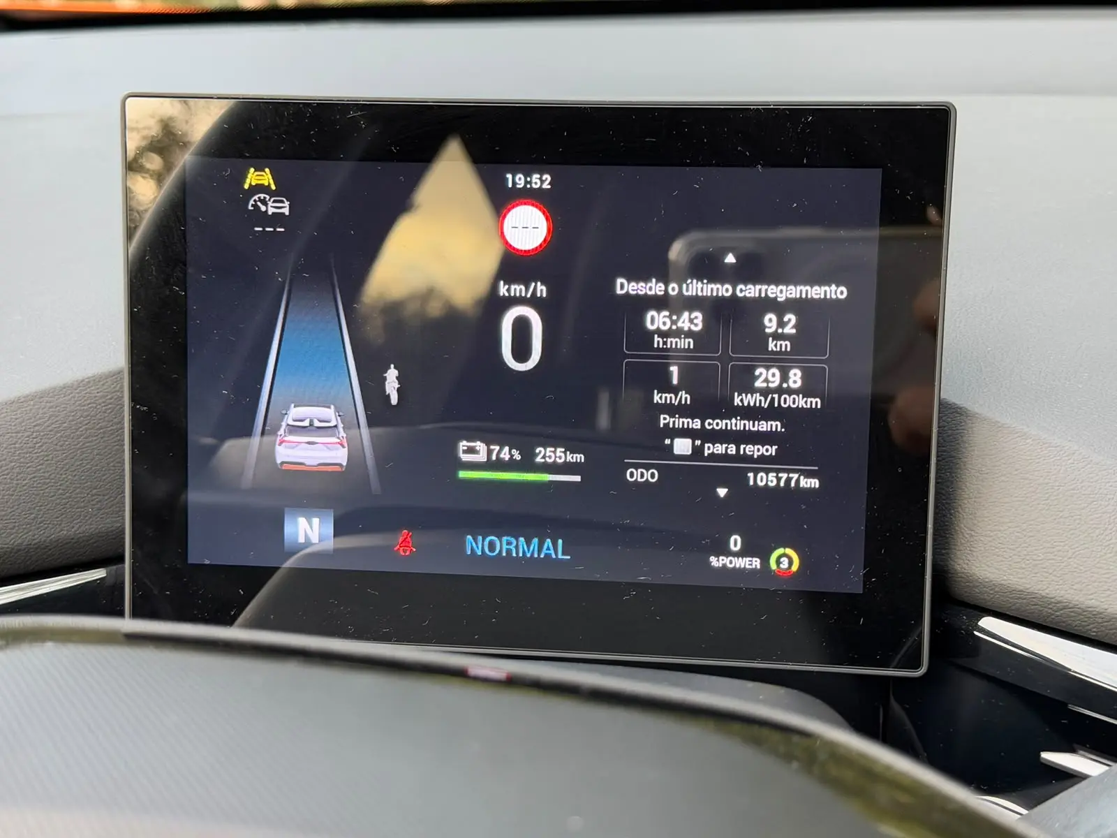 MG MG4 64 kWh Luxury 29