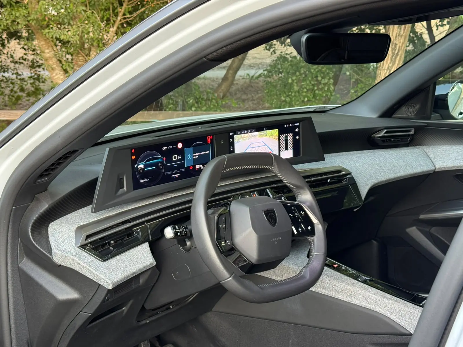 Peugeot 3008 1.2 Hybrid Allure e-DCS6 23