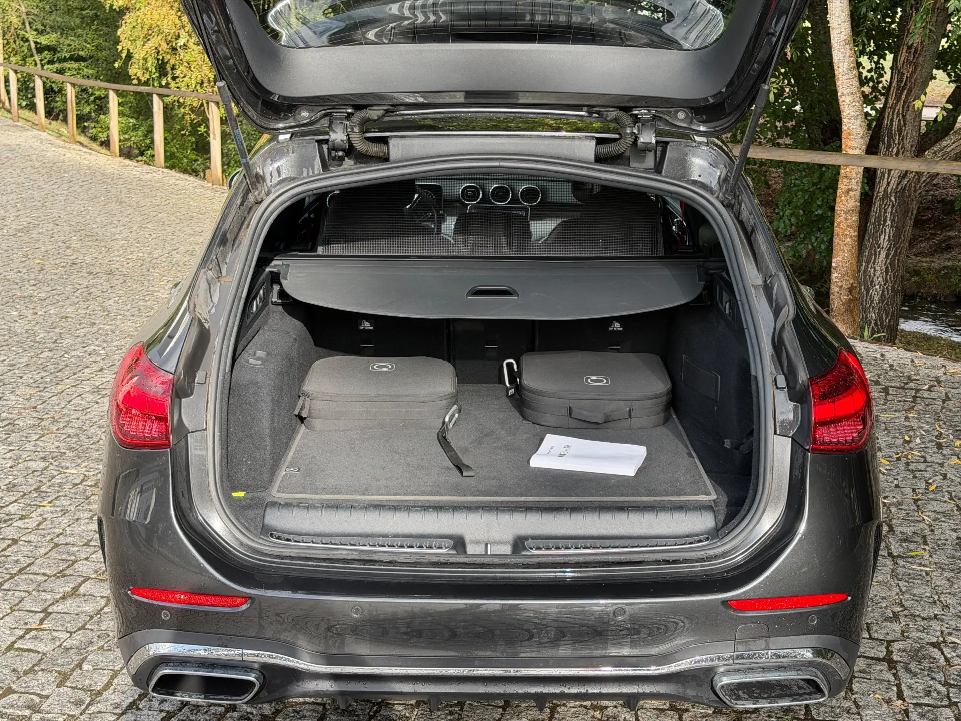 Mercedes-Benz C 300 e AMG Line 14