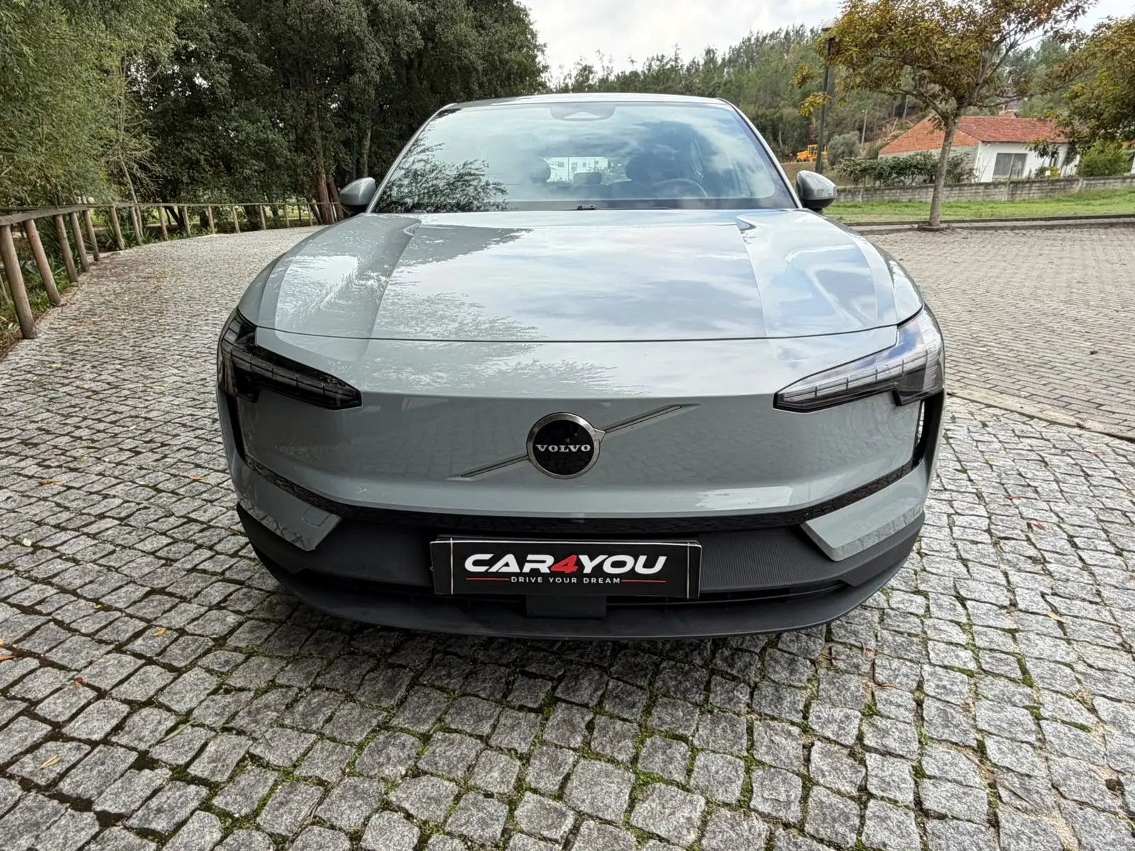 Volvo EX30 69 kWh Single Motor Extended Range Plus 19