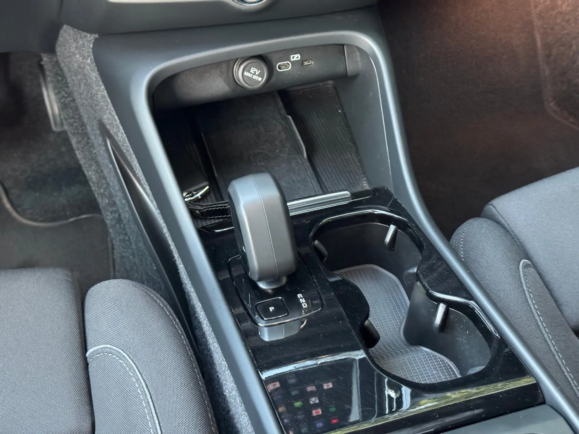 Volvo C40 Recharge Plus 18