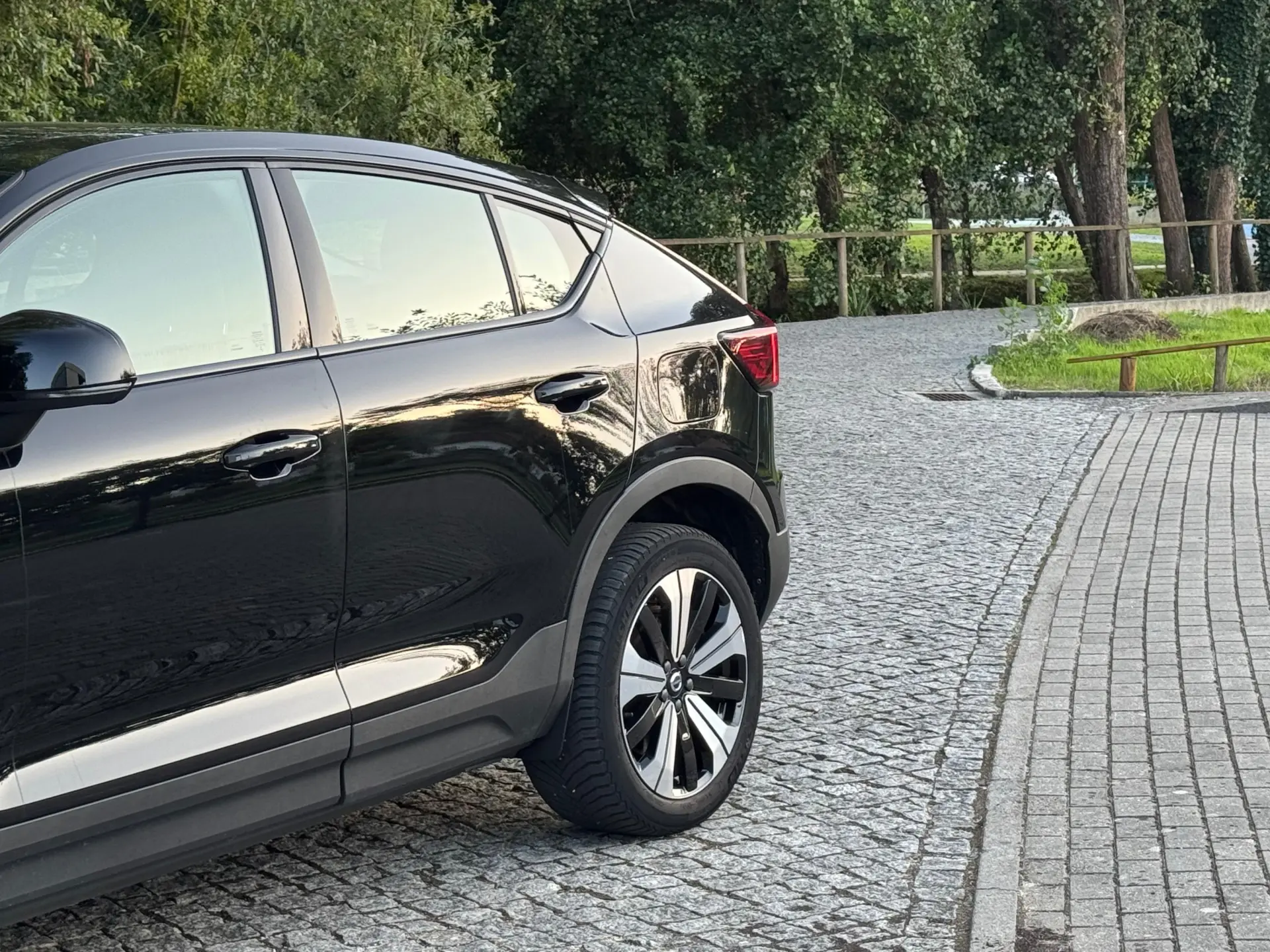 Volvo C40 Recharge Plus 3