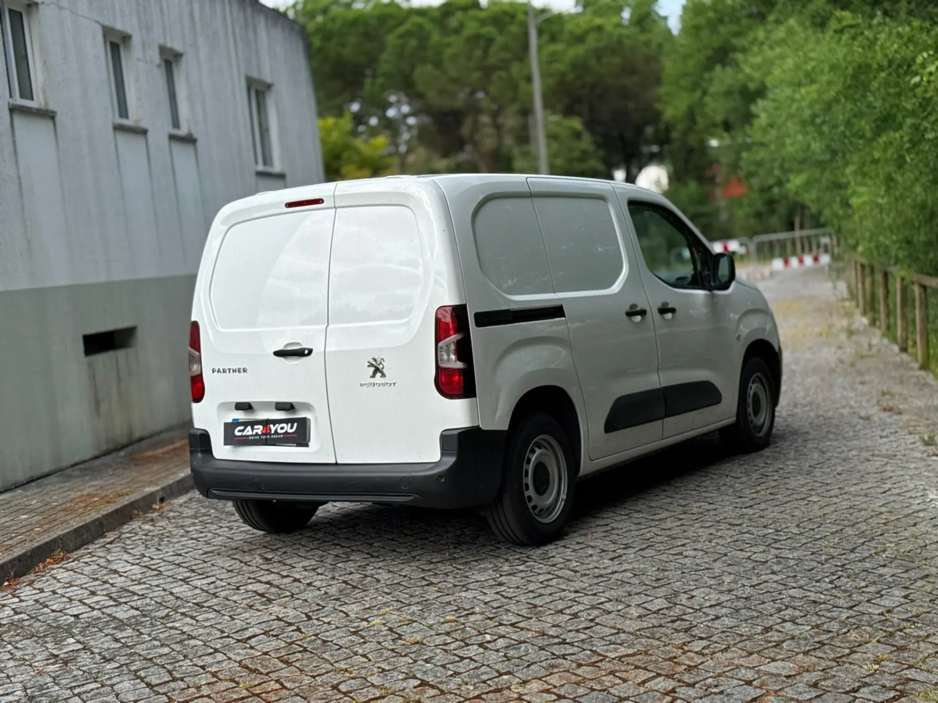 Peugeot Partner 1.5 BlueHdi Premium Standard 6