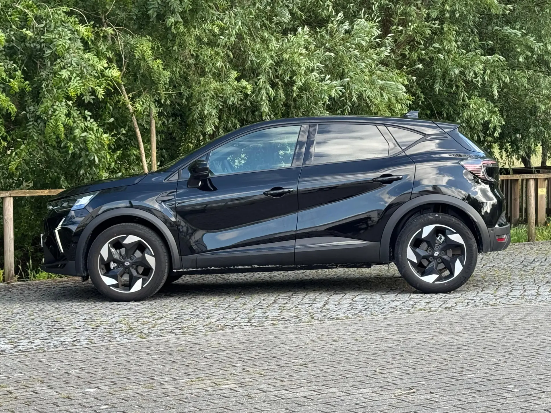 Renault Captur 1.0 TCe Techno 11