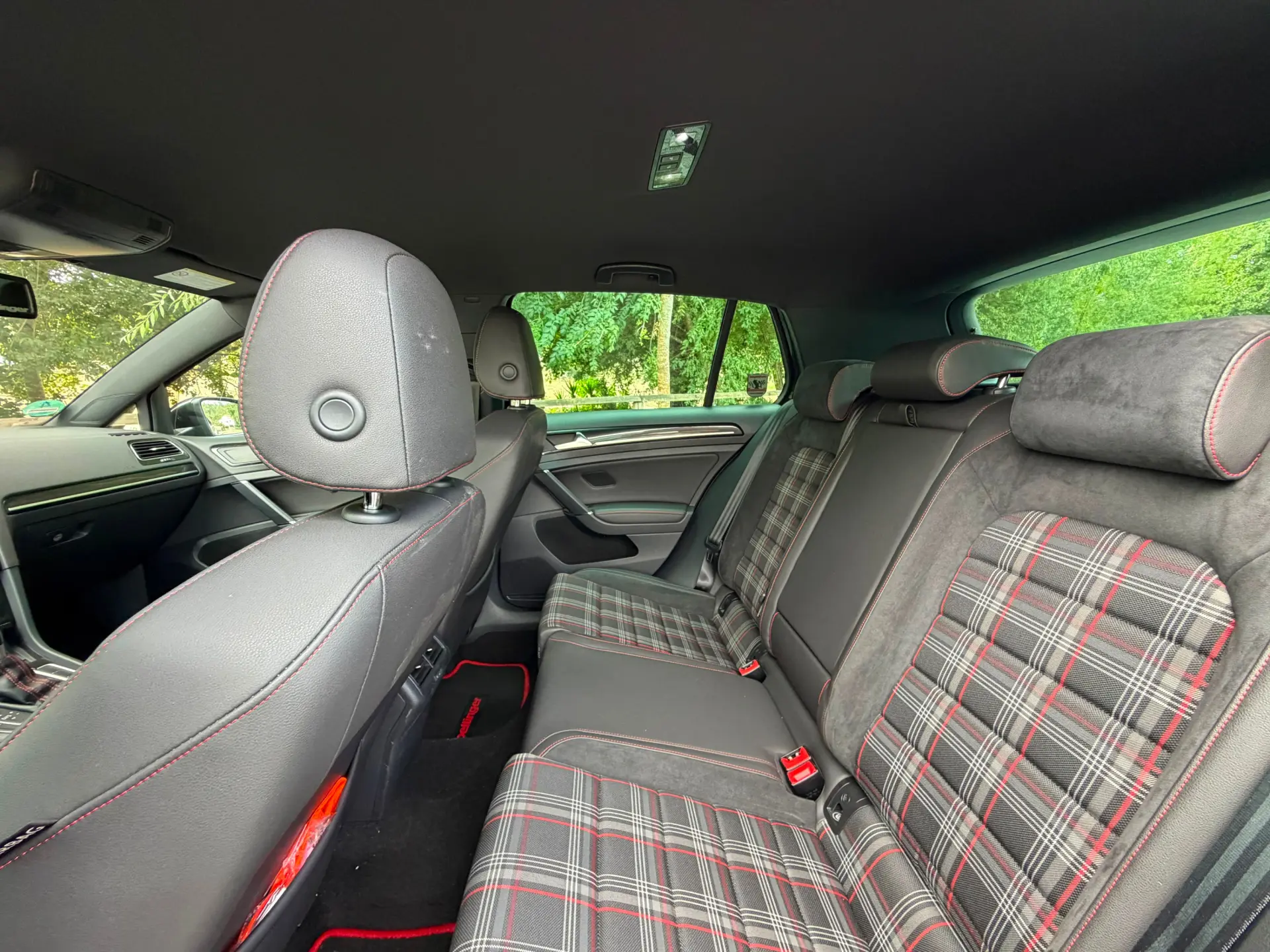 Volkswagen Golf 2.0 TSi R DSG 40