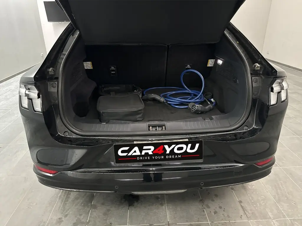 Ford Mustang Mach-E 75.7 kWh Premium AWD 5