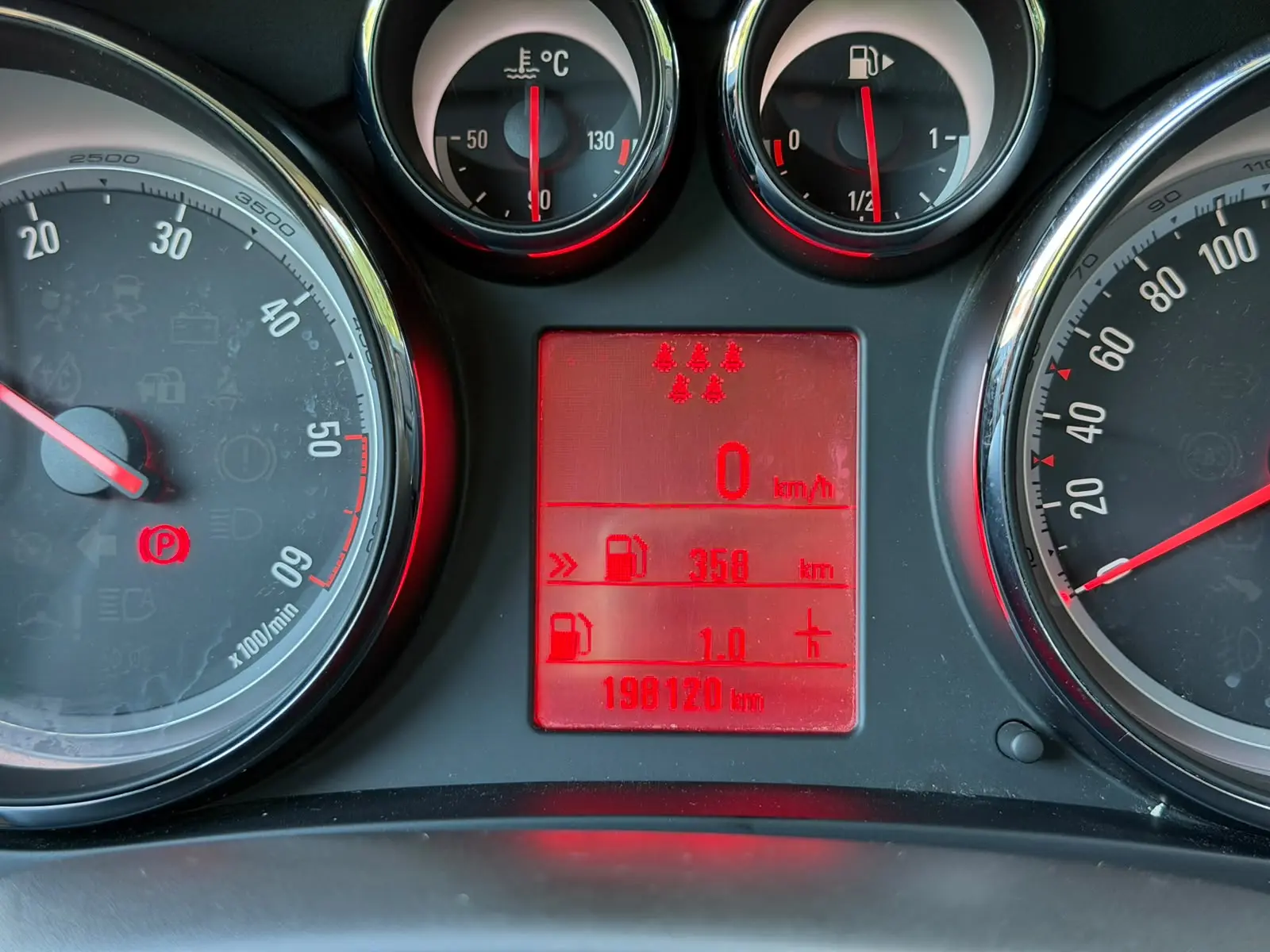 Opel Zafira 1.6 CDTi Executive 26