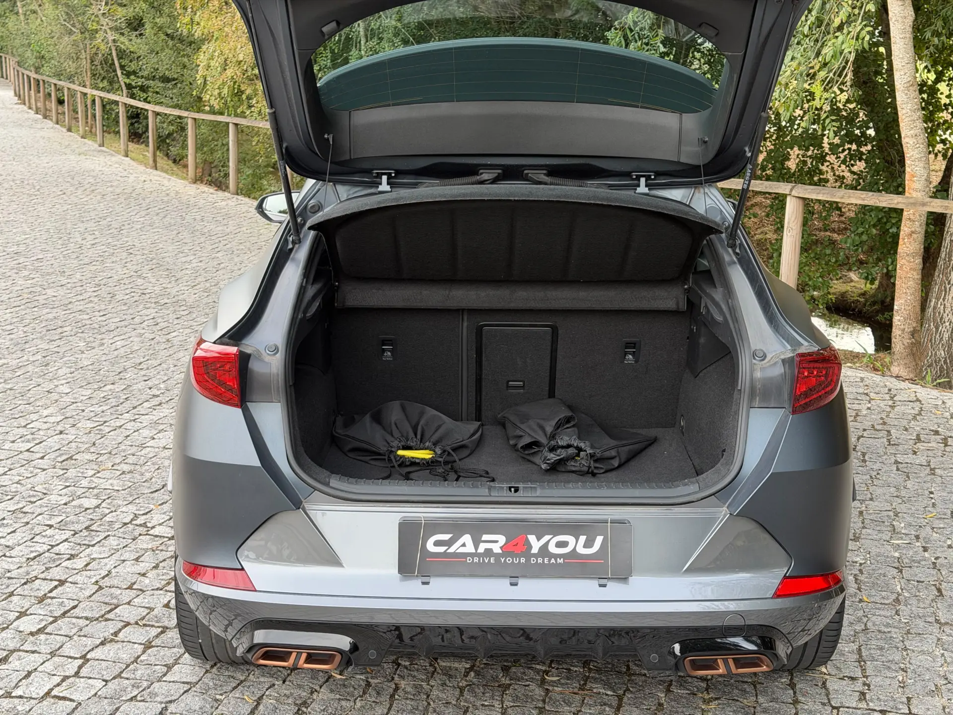 Cupra Formentor VZ 1.4 e-Hybrid DSG 11