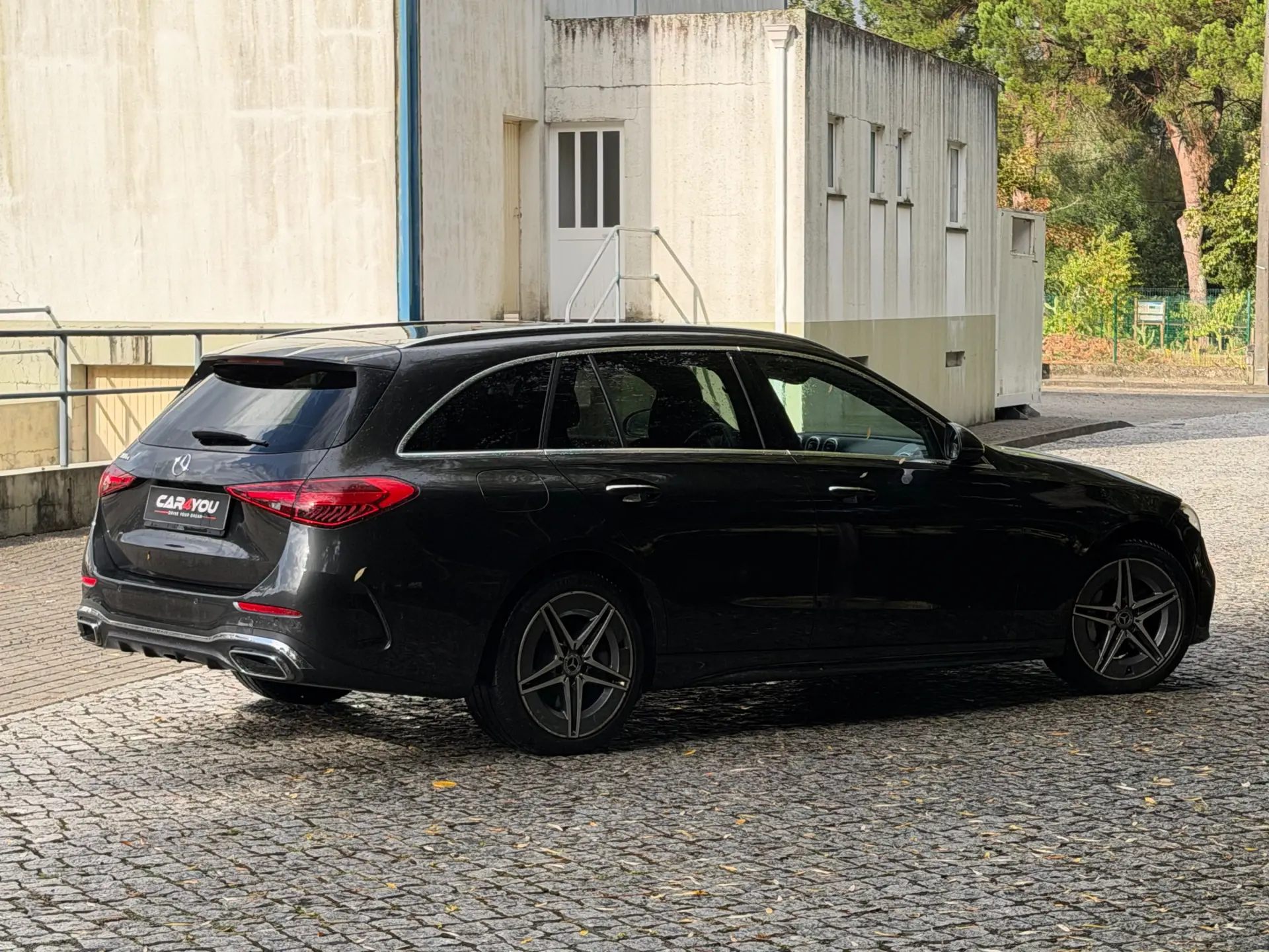 Mercedes-Benz C 300 e AMG Line 7