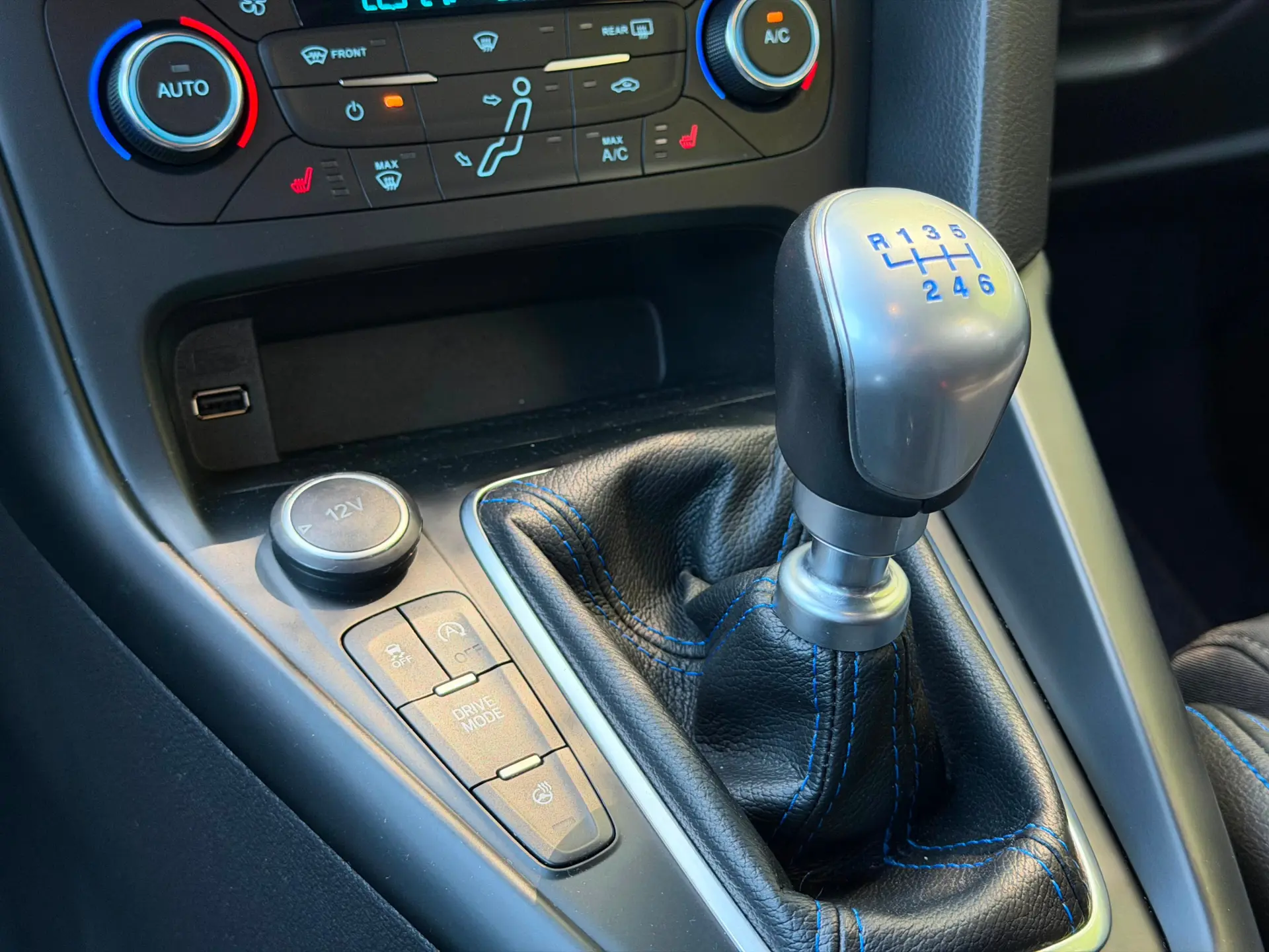 Ford Focus 2.3 EcoBoost RS 24