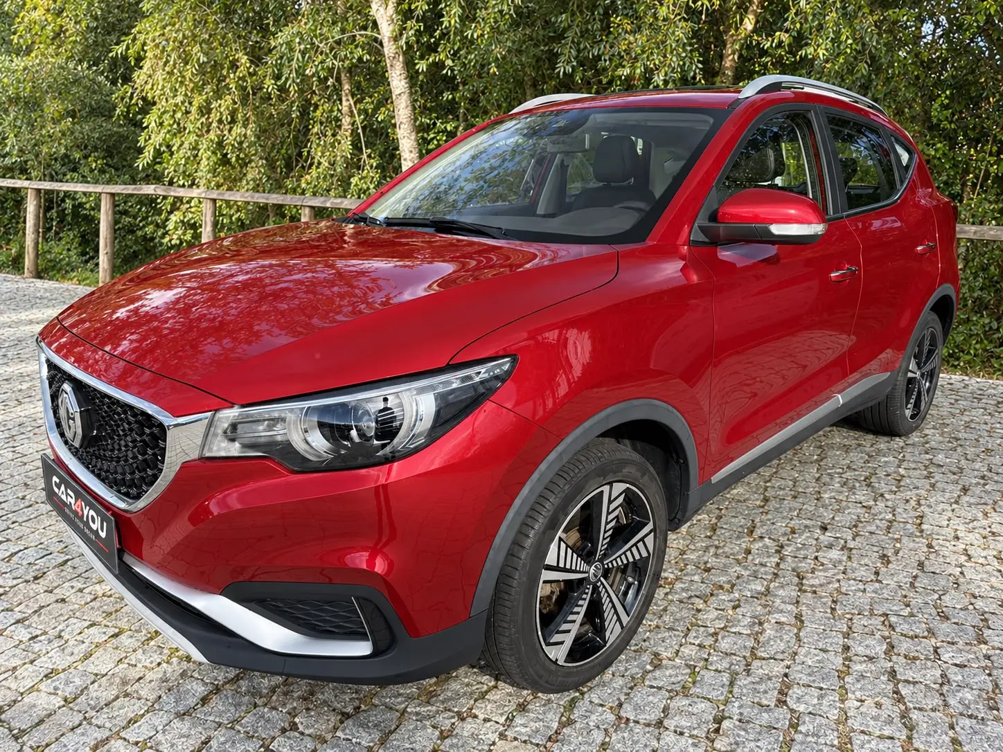 MG ZS EV 44.5 kWh Luxury 1