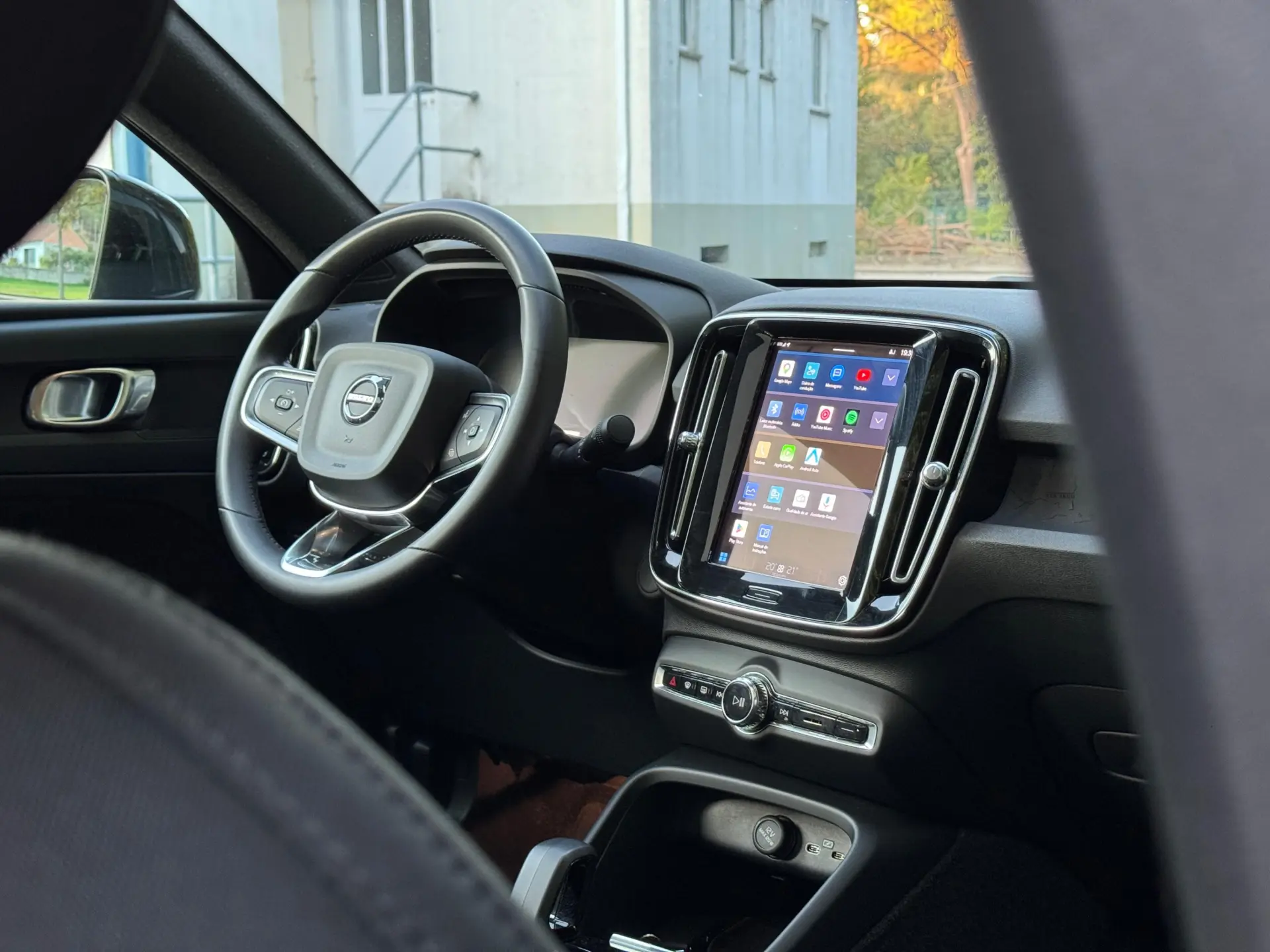 Volvo C40 Recharge Plus 27