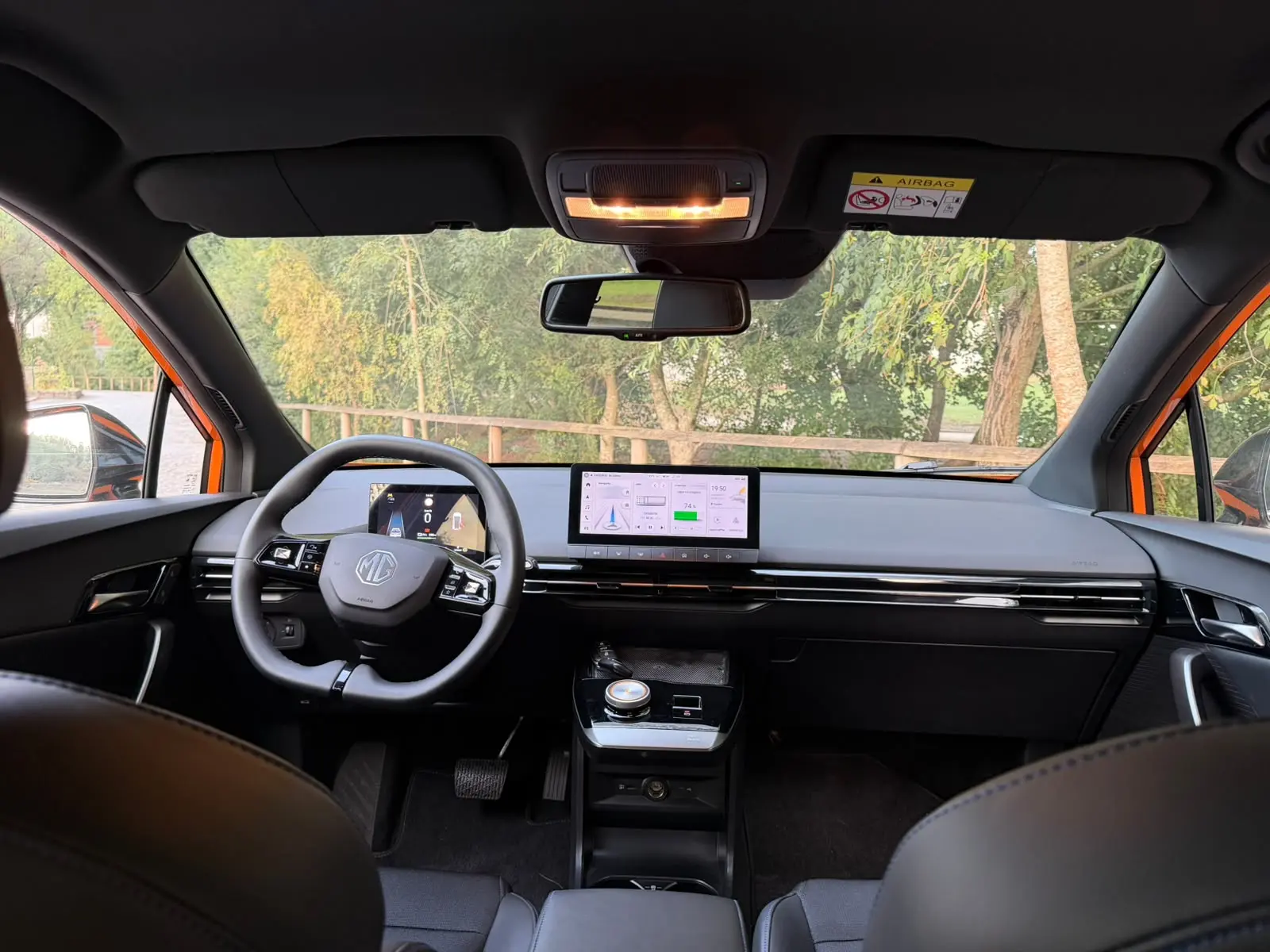 MG MG4 64 kWh Luxury 16