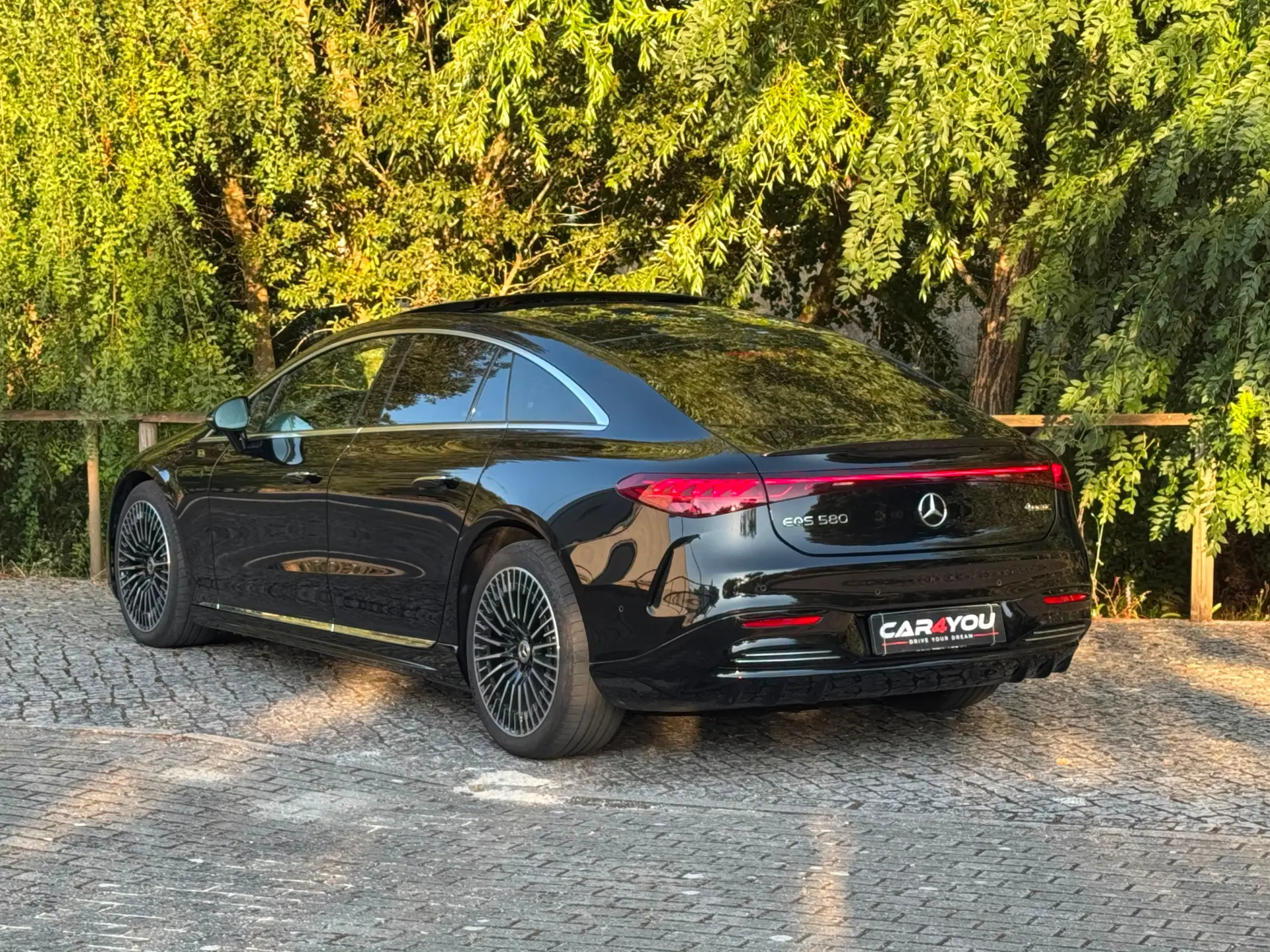 Mercedes-Benz EQS 580 4Matic Electric Art 11