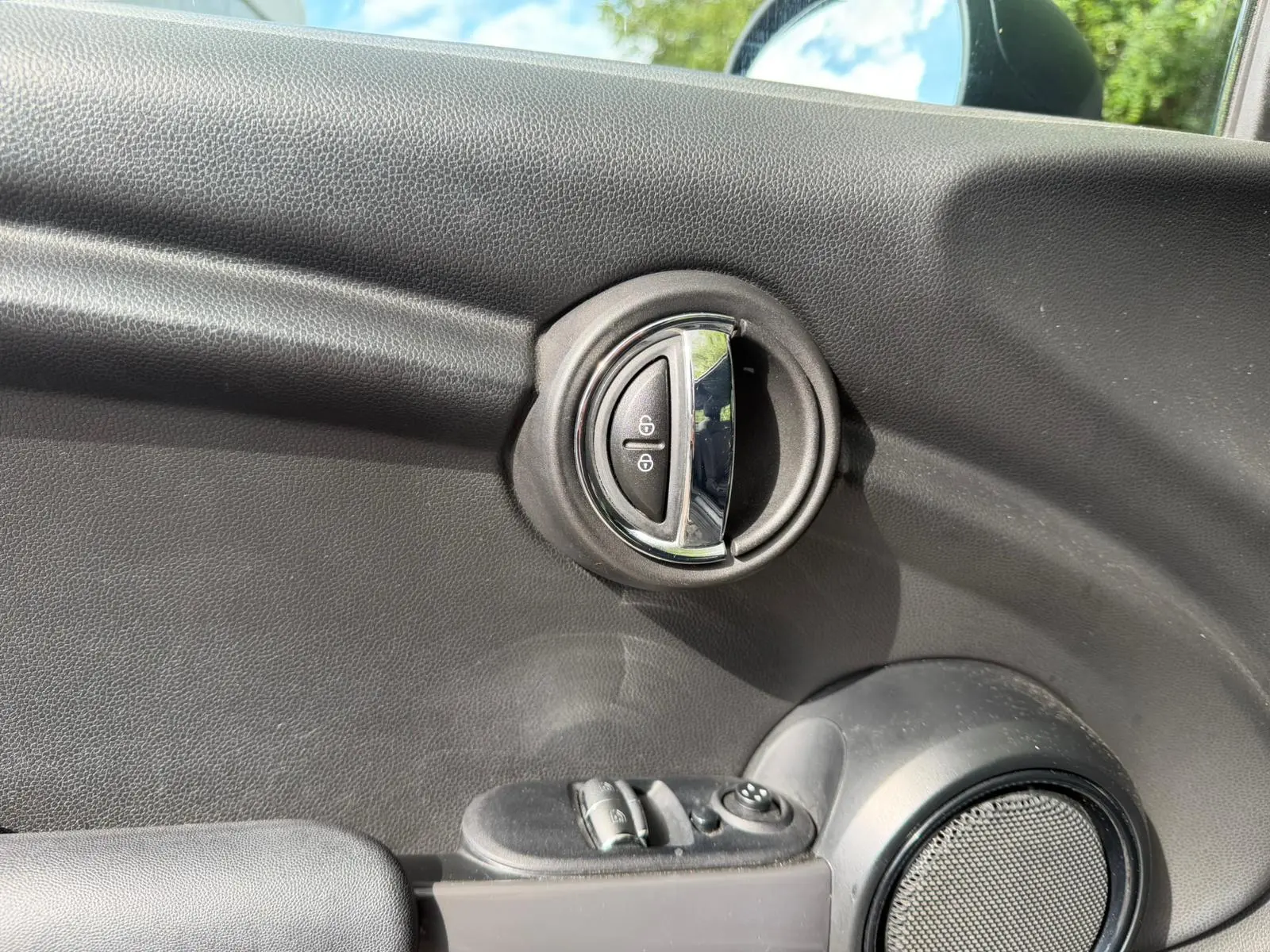 MINI 3 Portas One D 26