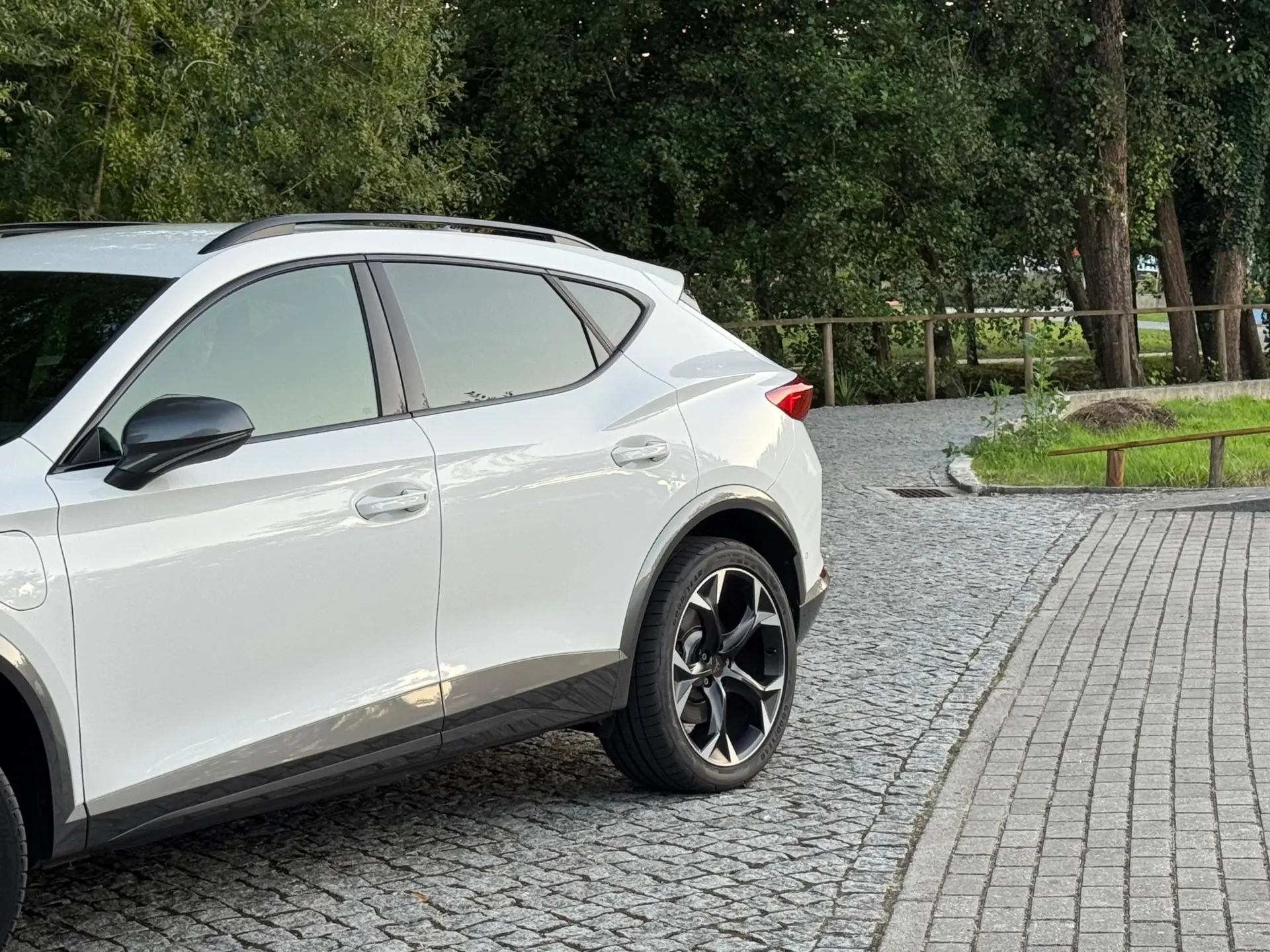 Cupra Formentor 1.4 e-Hybrid DSG VZ 3
