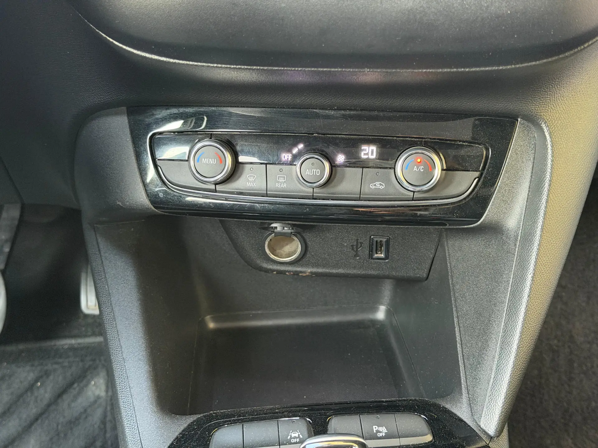 Opel Corsa-e Elegance 22