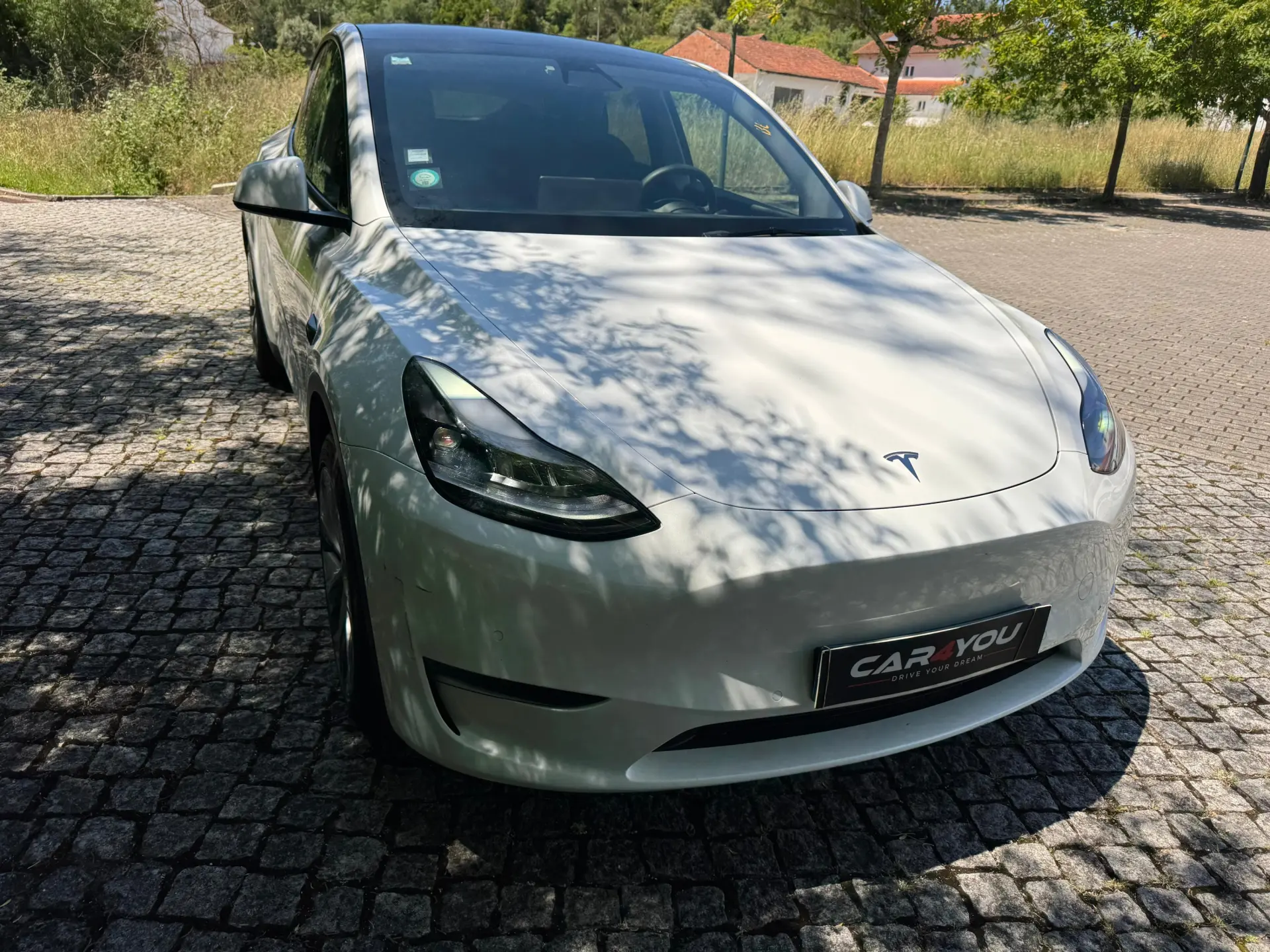 Tesla Model Y Long Range Dual Motor AWD 11