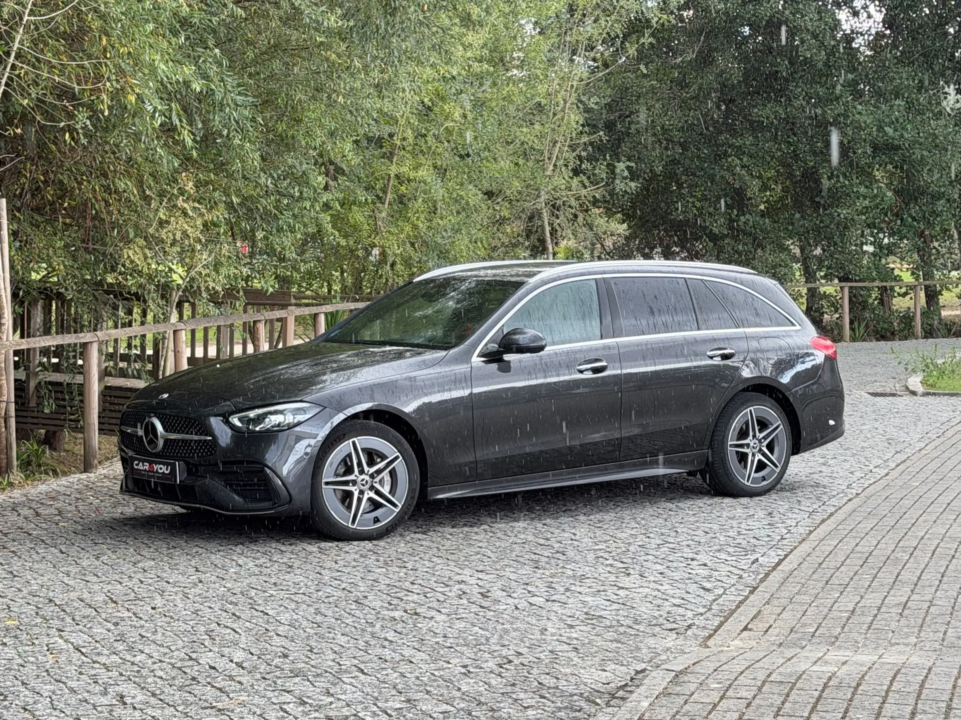 Mercedes-Benz C 300 e AMG Line 8