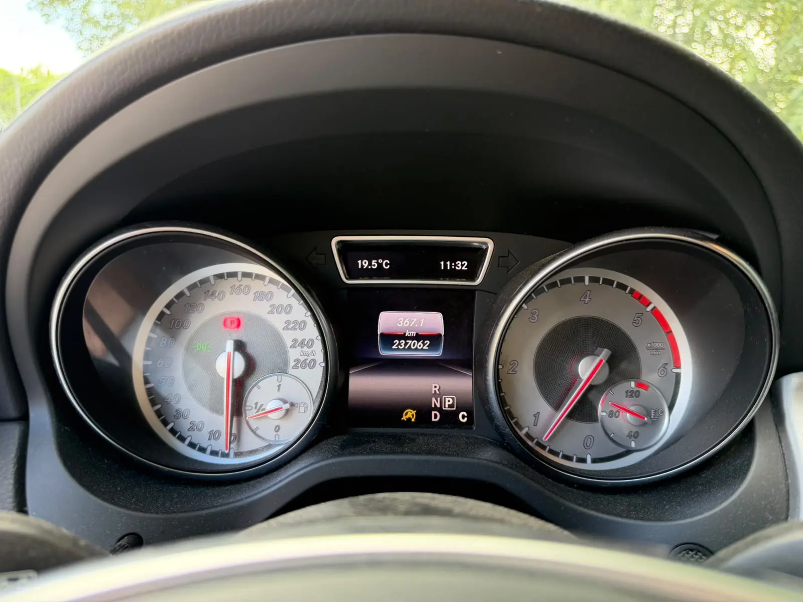Mercedes-Benz CLA 220 d Shooting Brake AMG Line Aut. 29