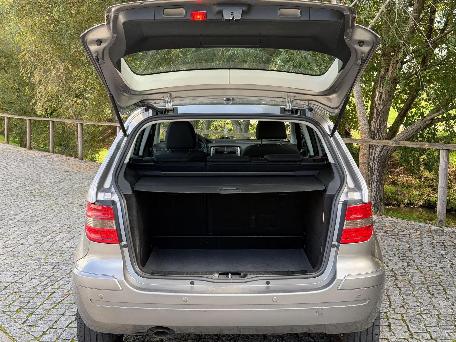 Mercedes-Benz B 180 CDi 11