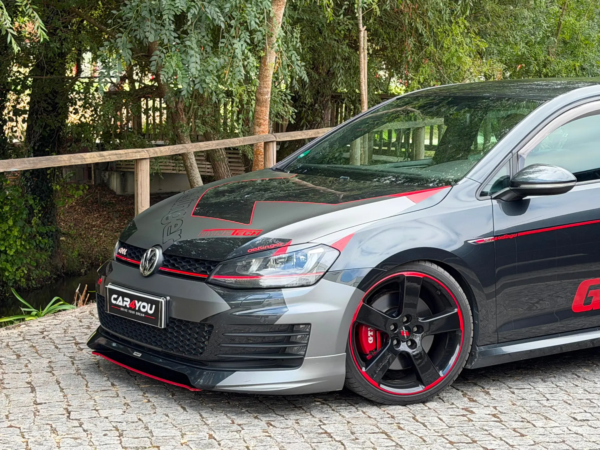 Volkswagen Golf 2.0 TSi R DSG 2