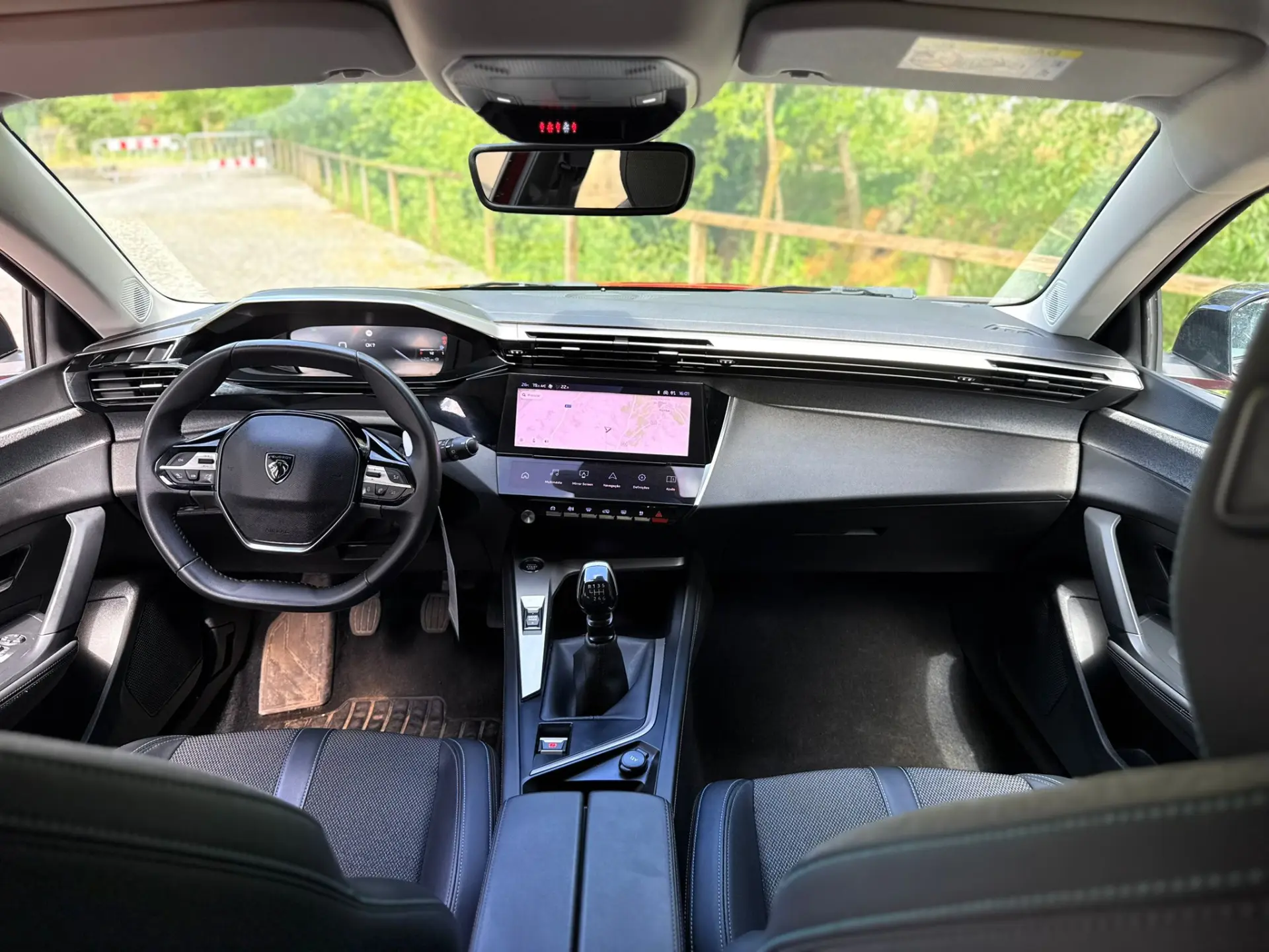 Peugeot 308 1.2 PureTech Allure 15