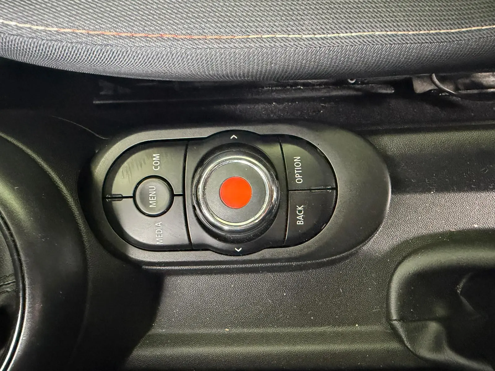 MINI 3 Portas One D 19