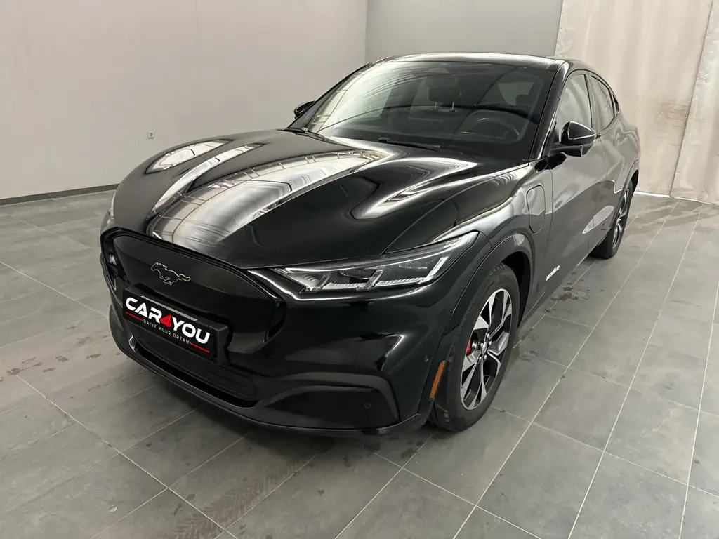 Ford Mustang Mach-E 75.7 kWh Premium AWD 1