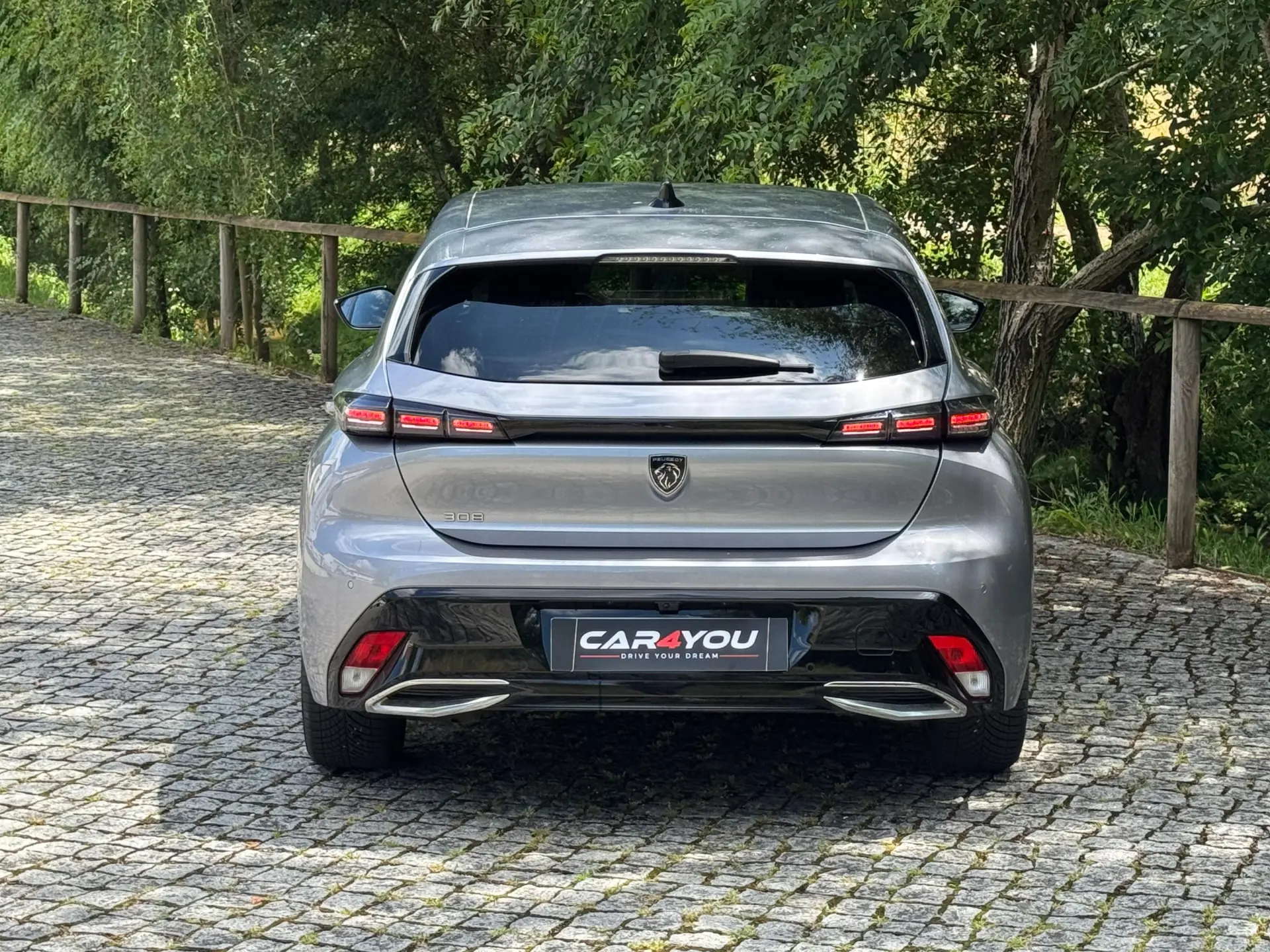 Peugeot 308 1.2 PureTech Allure Pack 13