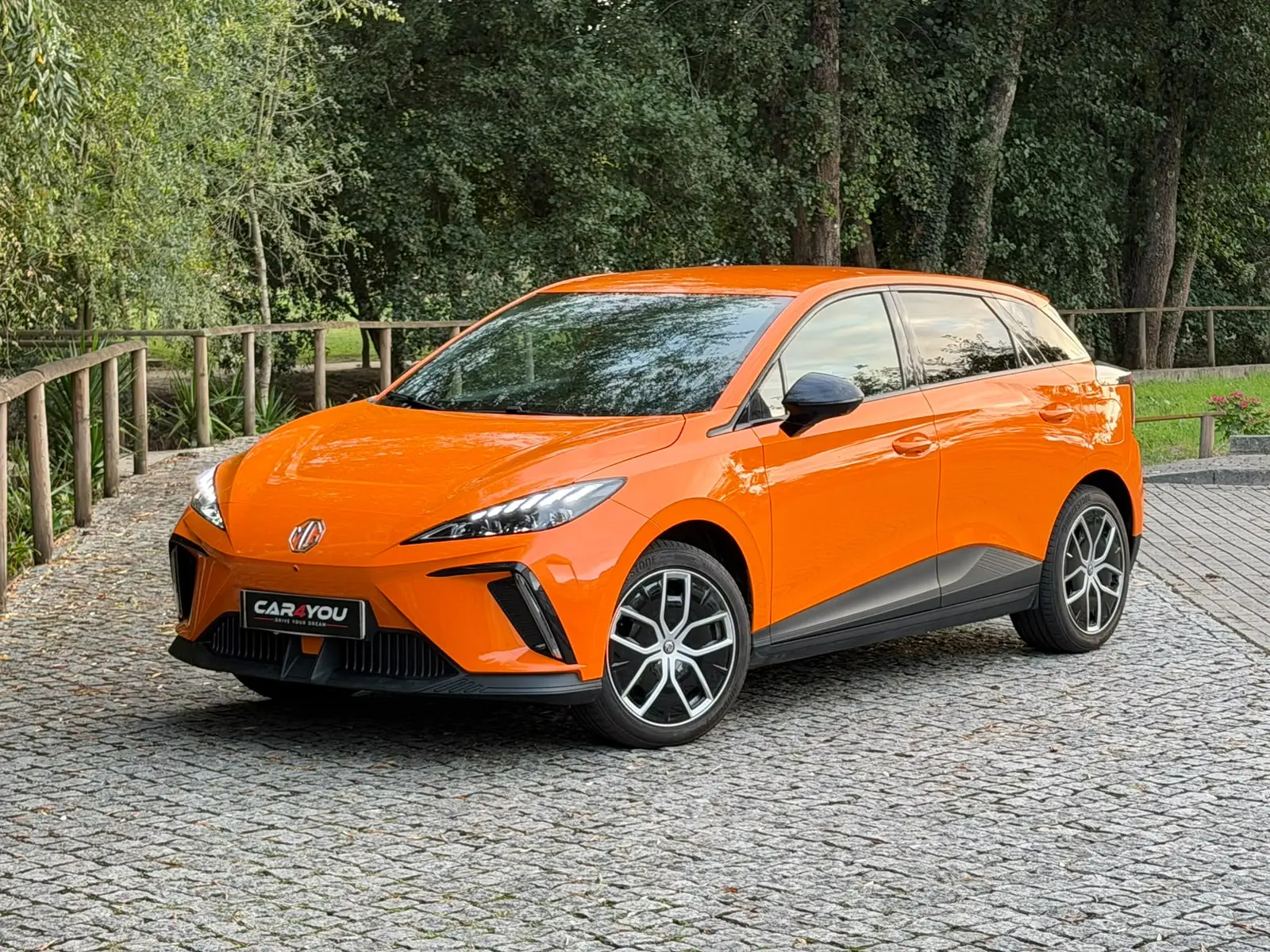 MG MG4 64 kWh Luxury 1