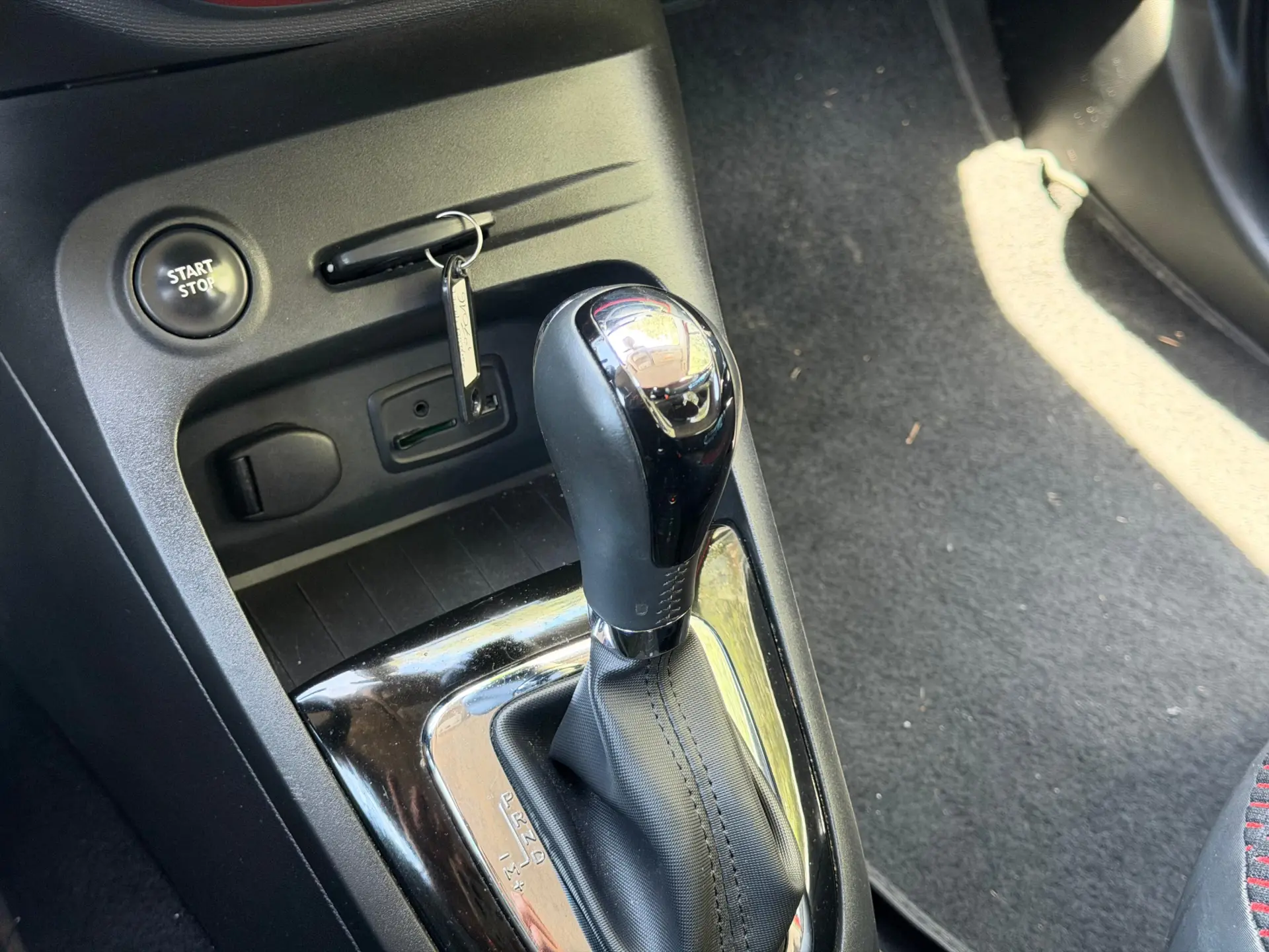 Renault Captur TCe 120 EDC Helly Hansen 22
