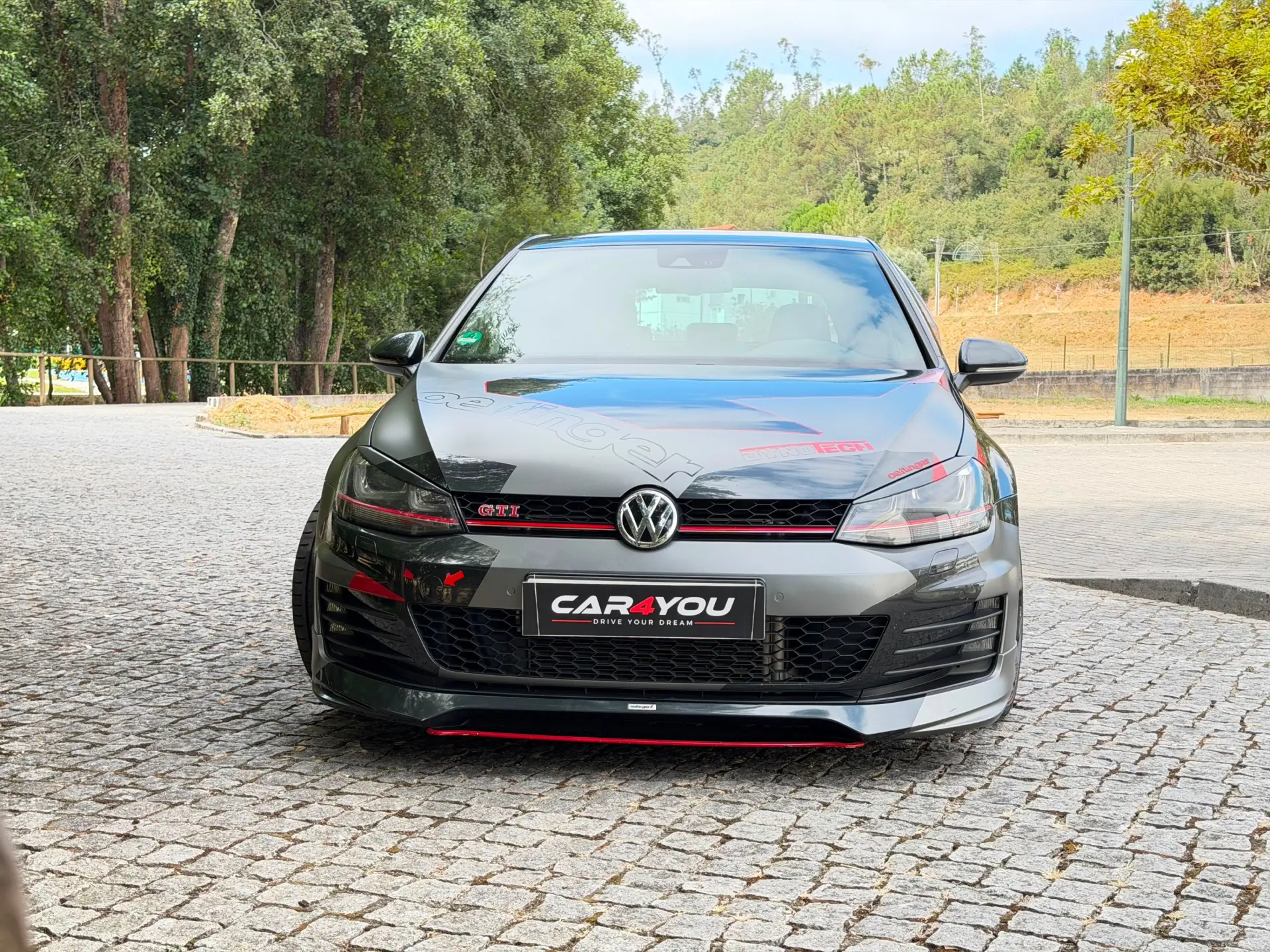 Volkswagen Golf 2.0 TSi R DSG 14