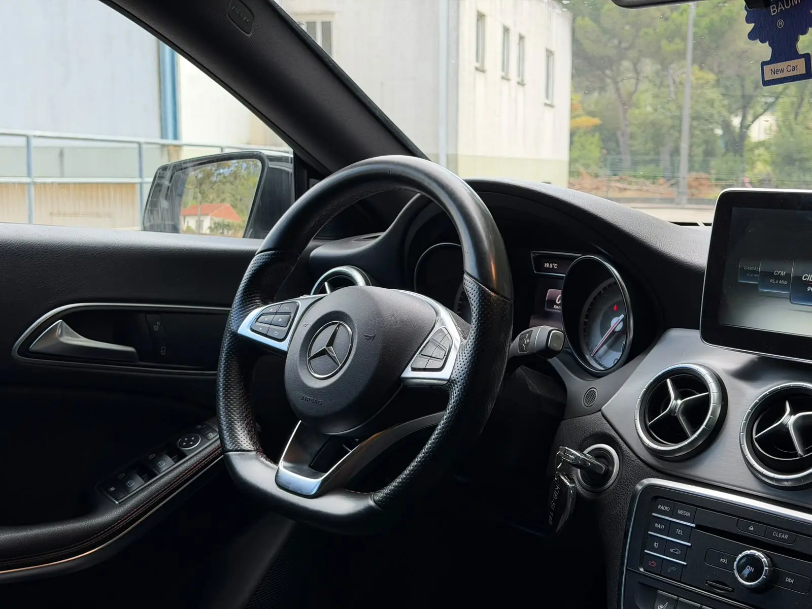 Mercedes-Benz CLA 220 d Shooting Brake AMG Line Aut. 24
