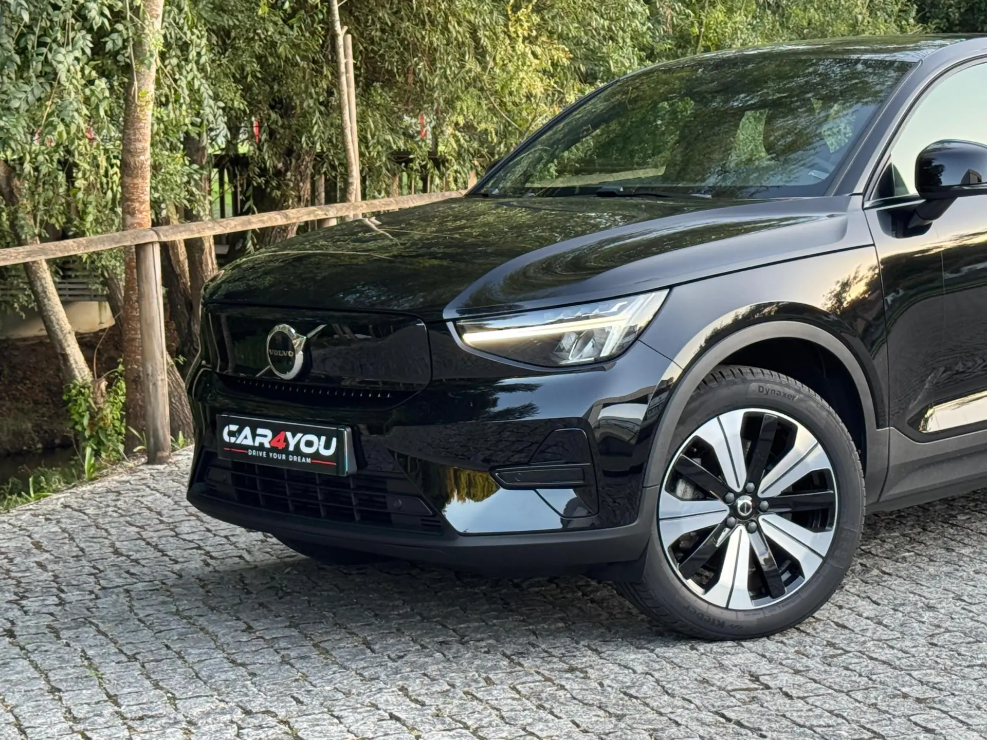 Volvo C40 Recharge Plus 2