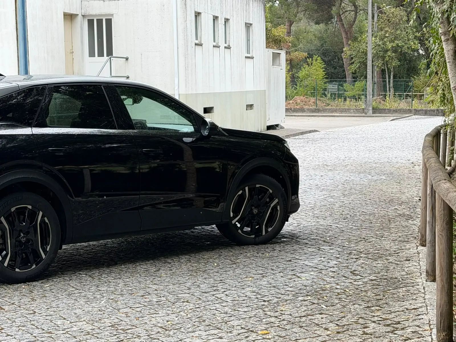 Peugeot E-3008 73 kWh Allure 6