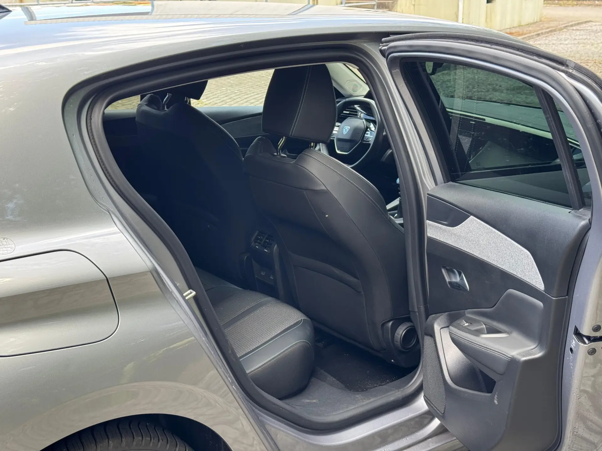 Peugeot 308 1.2 PureTech Allure Pack 29