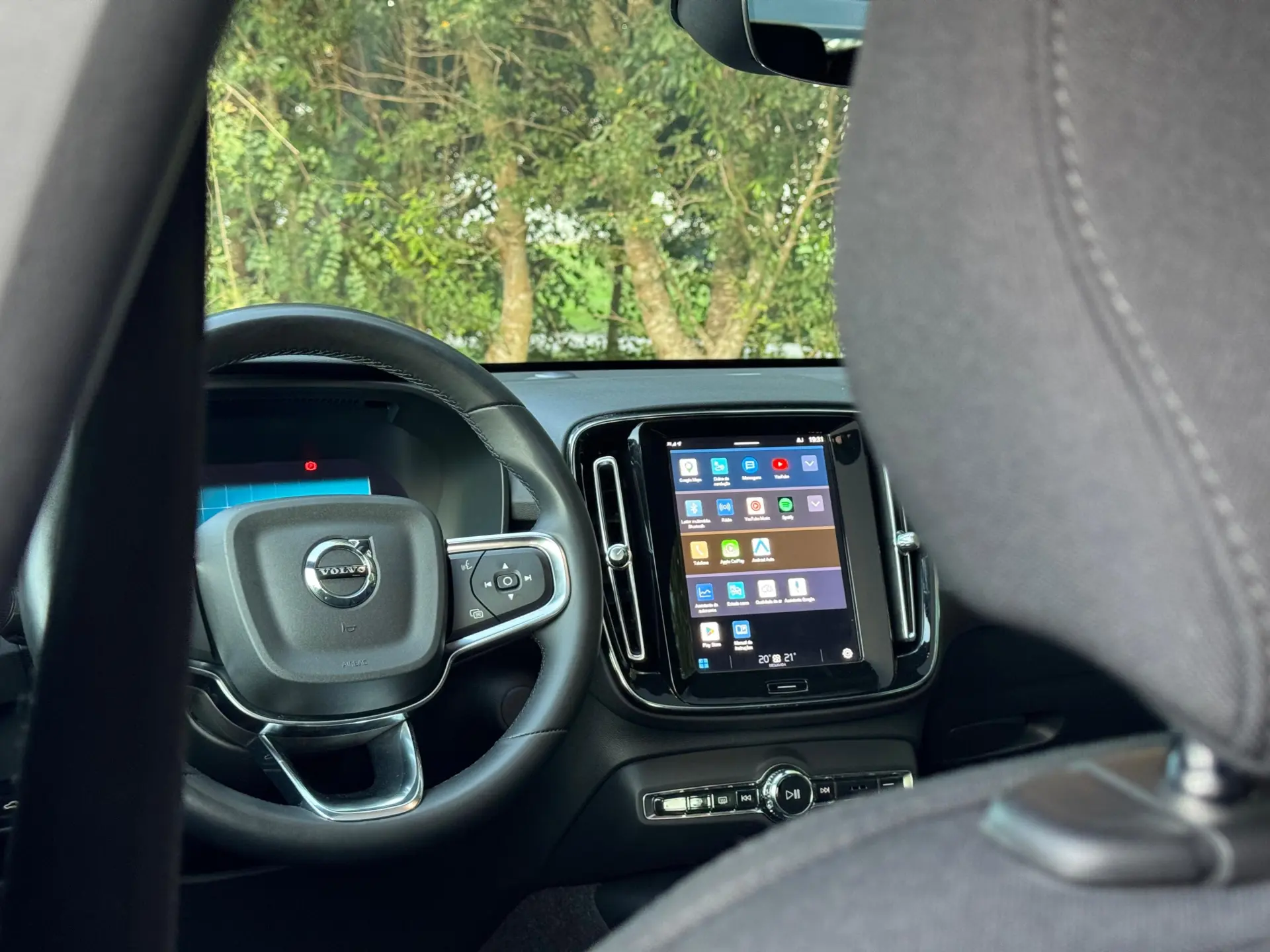 Volvo C40 Recharge Plus 22