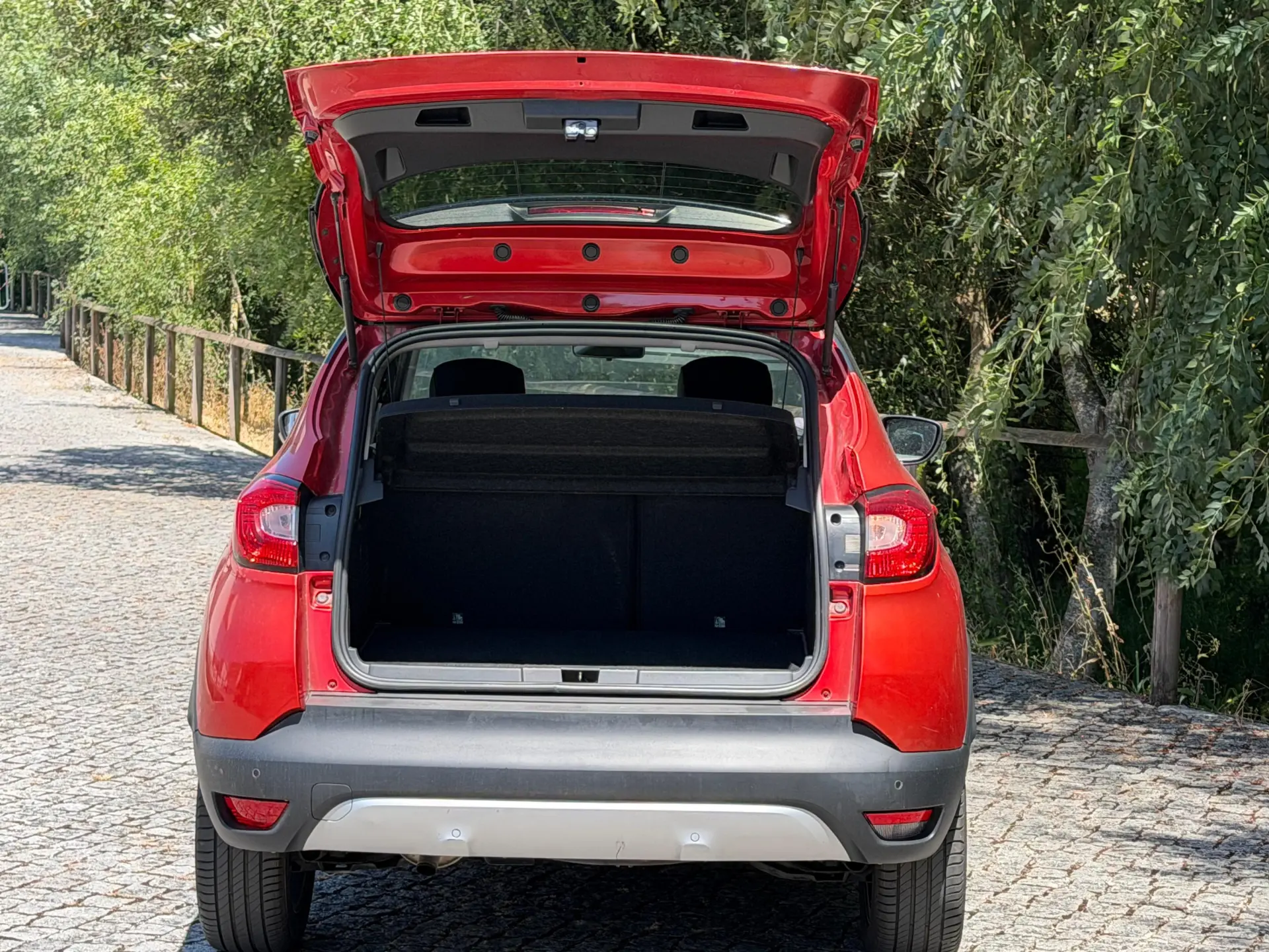 Renault Captur TCe 120 EDC Helly Hansen 16
