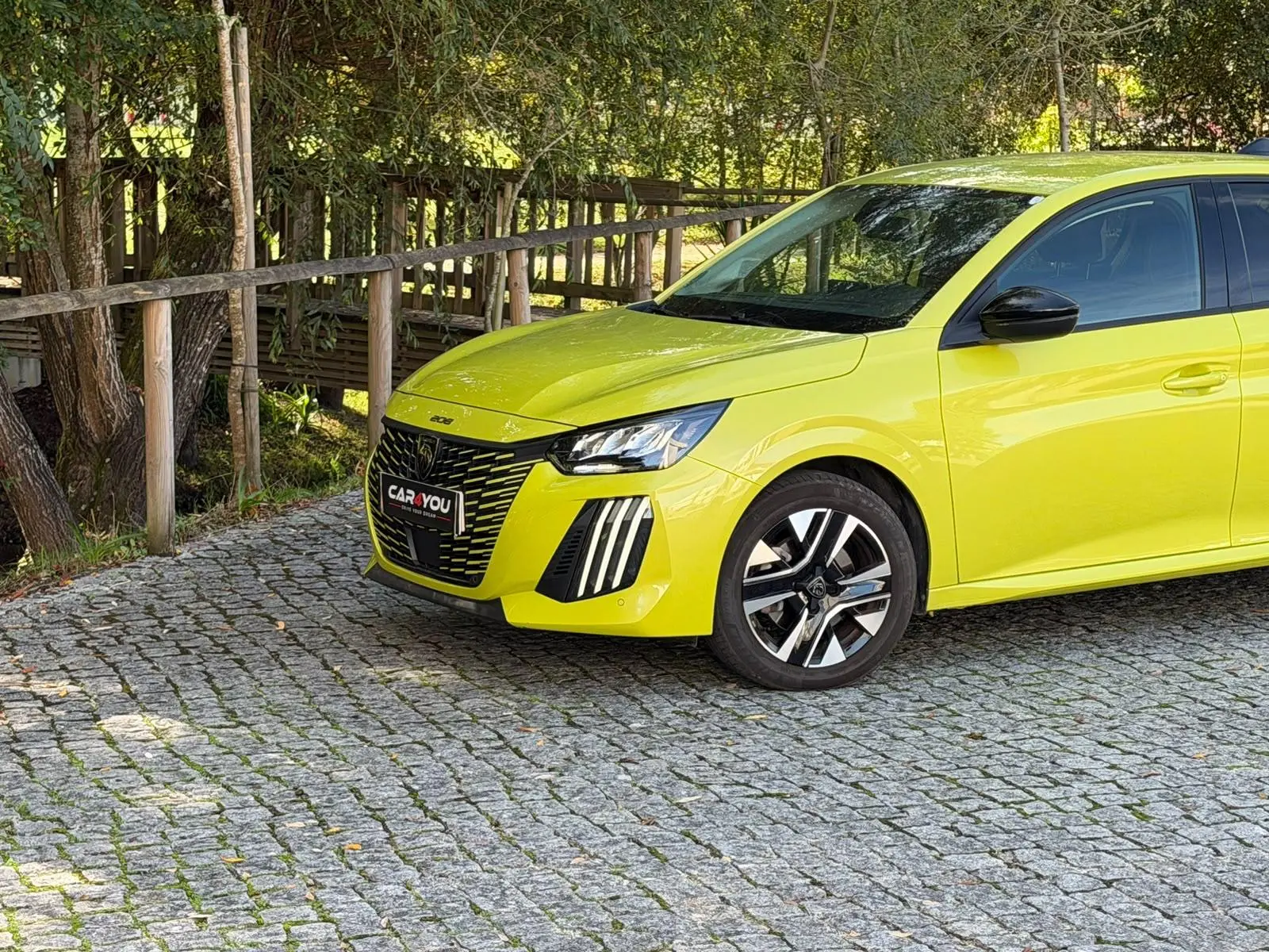 Peugeot 208 1.2 PureTech Allure 2