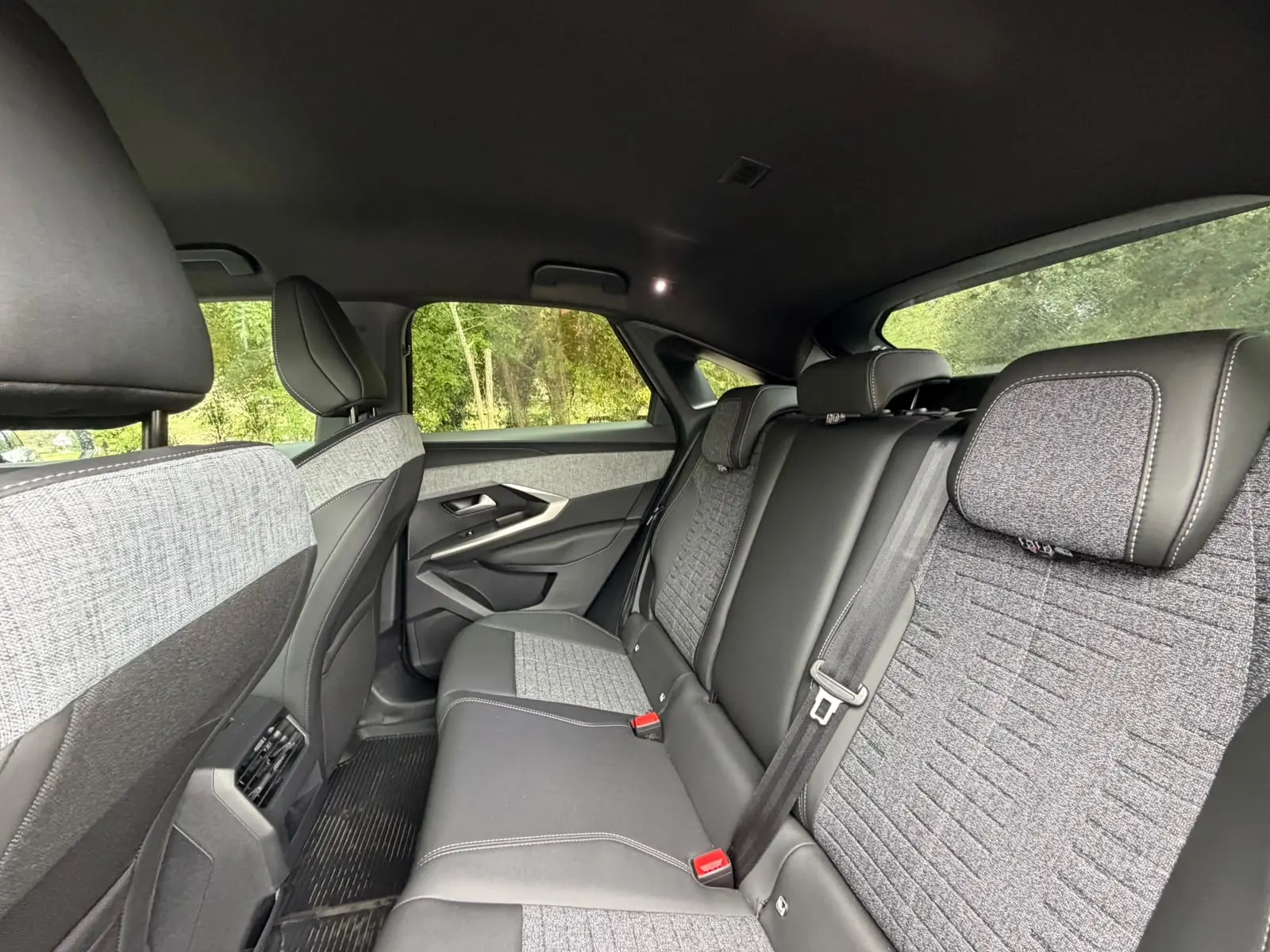 Peugeot E-3008 73 kWh Allure 38