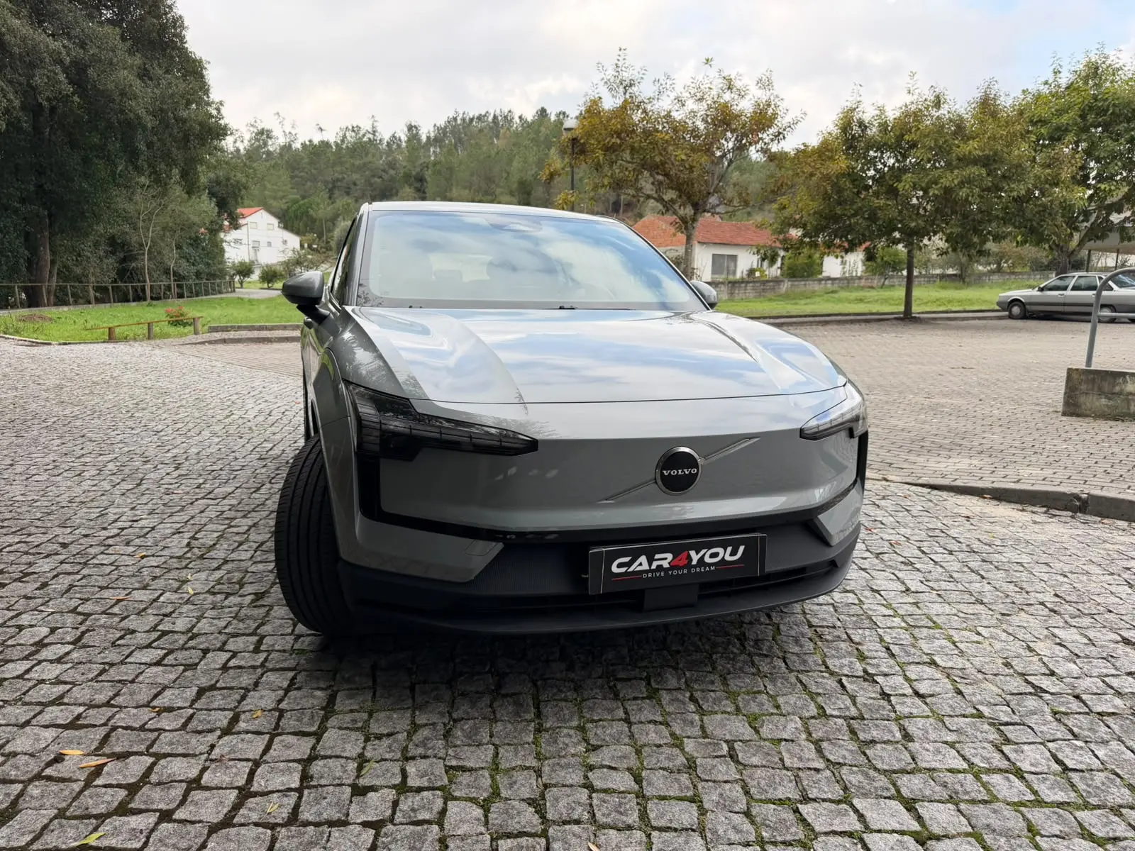 Volvo EX30 69 kWh Single Motor Extended Range Plus 7