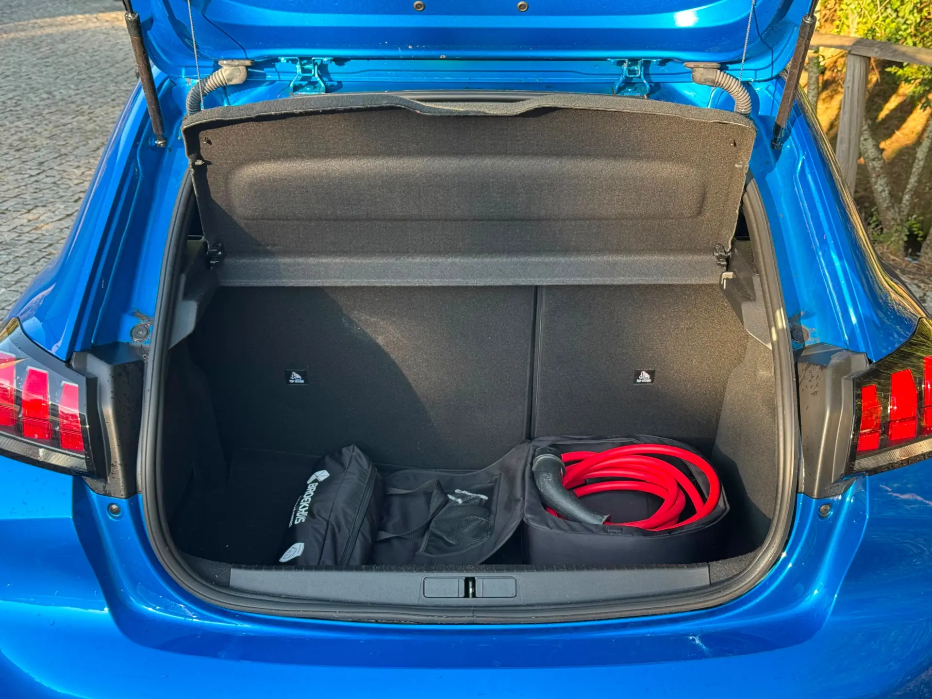 Peugeot e-208 50 kWh Active Pack 13