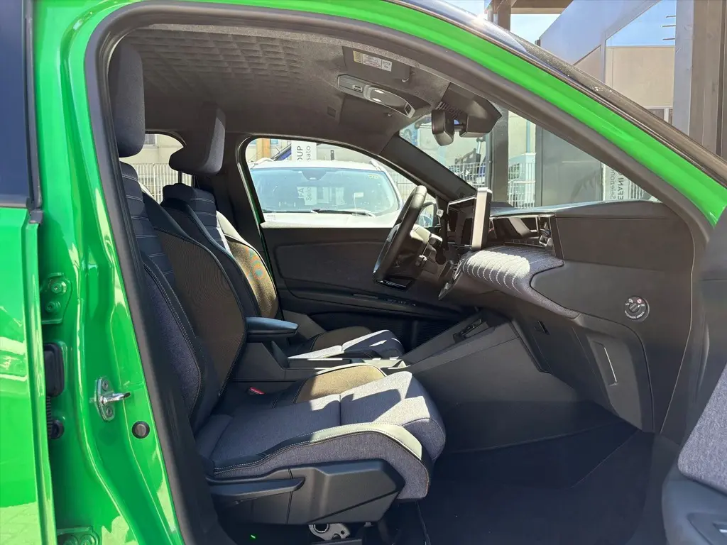 Renault 5 E-Tech R Techno 150 Comfort Range 29