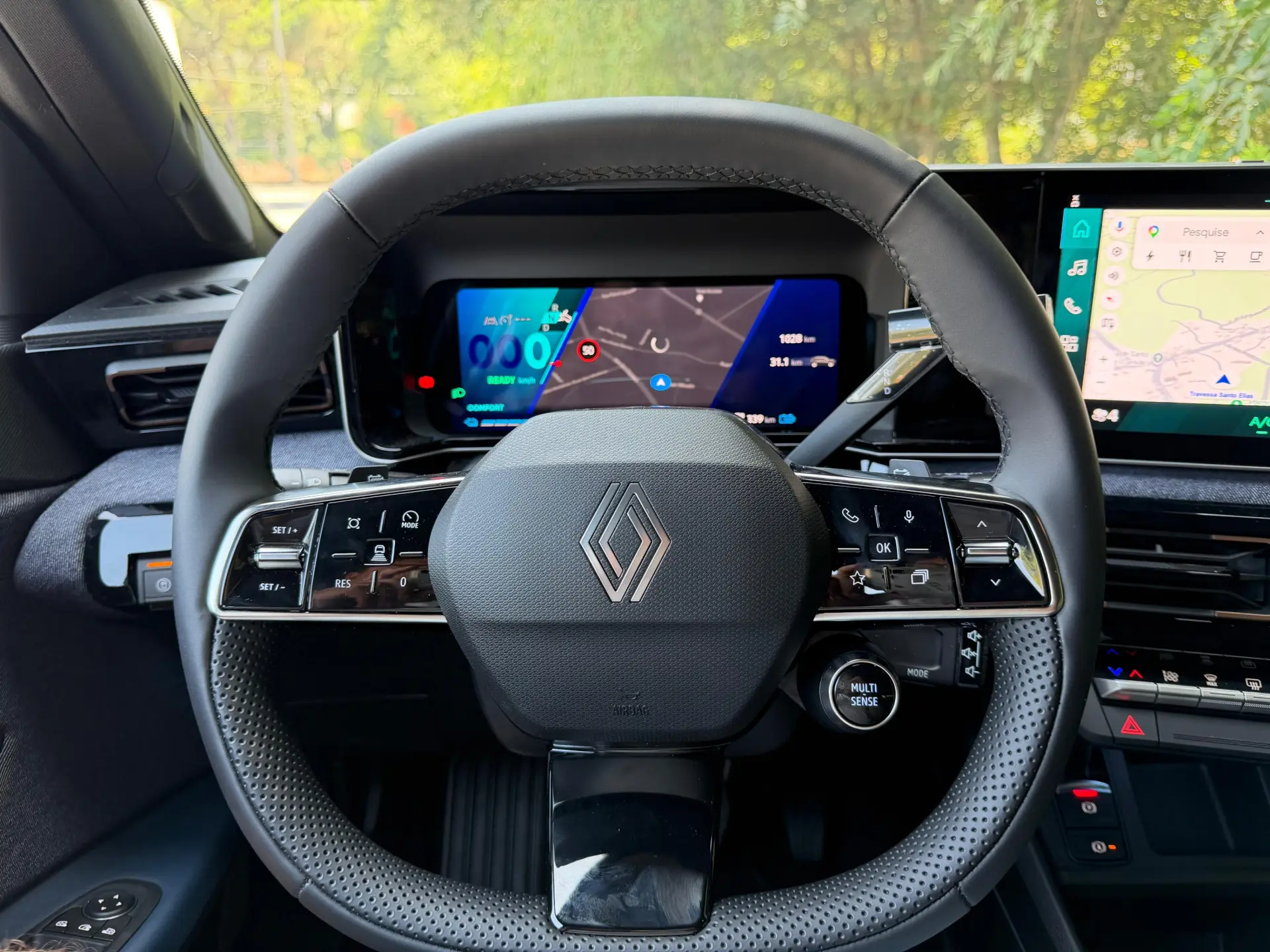 Renault 4 E-Tech 52 kWh Iconic Autonomia Conforto 34