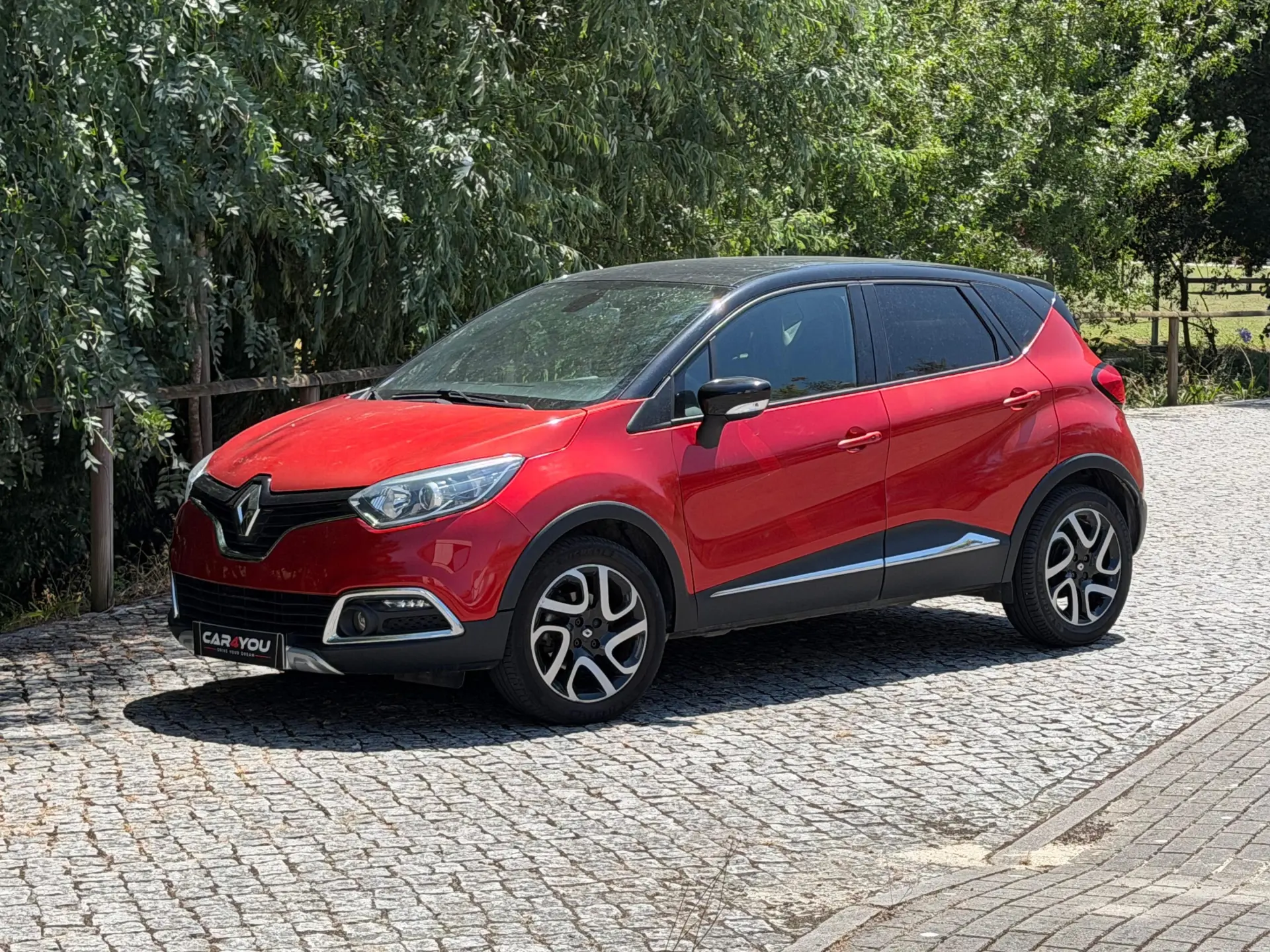 Renault Captur TCe 120 EDC Helly Hansen 10