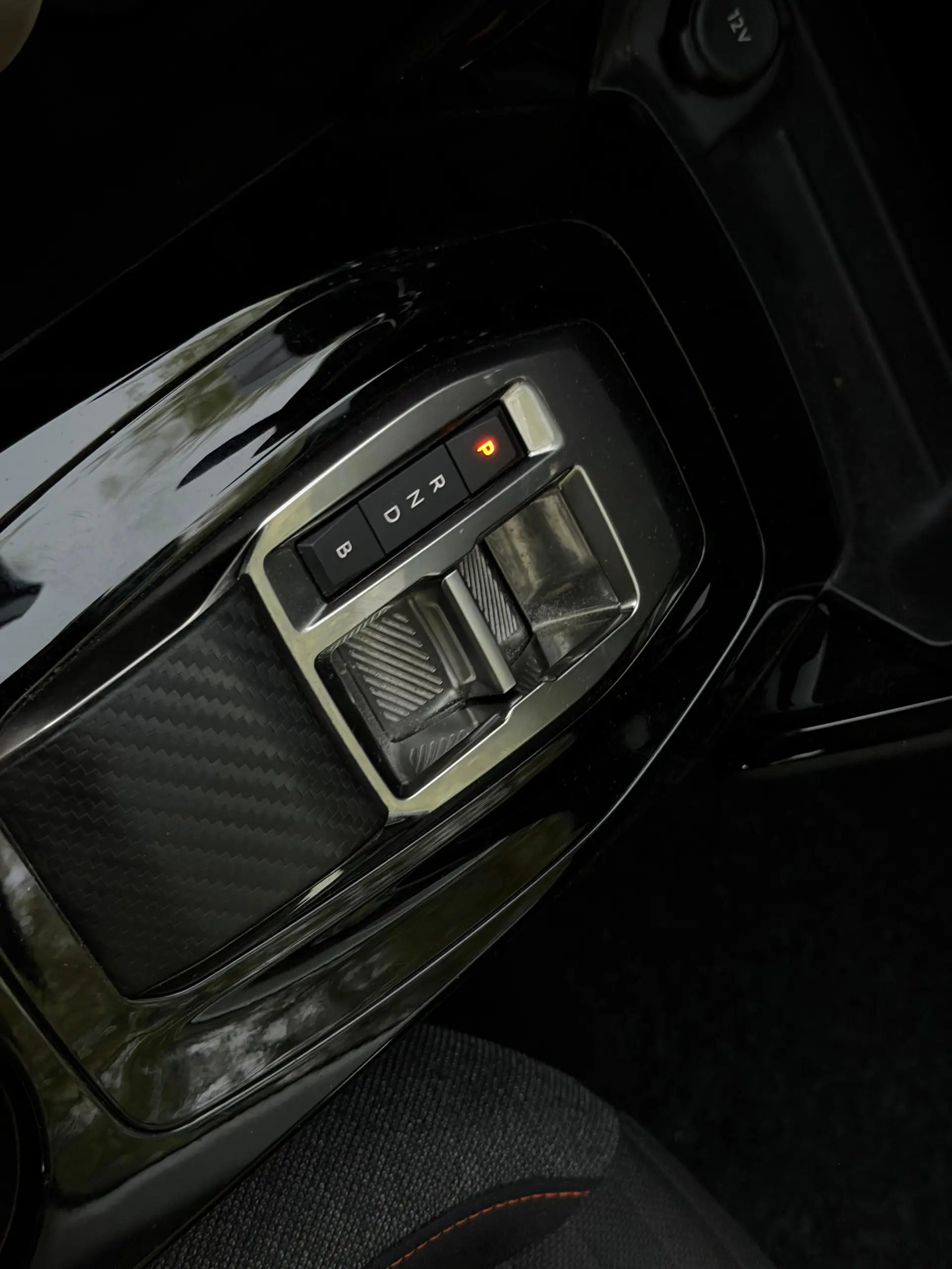 Peugeot e-208 Active 11