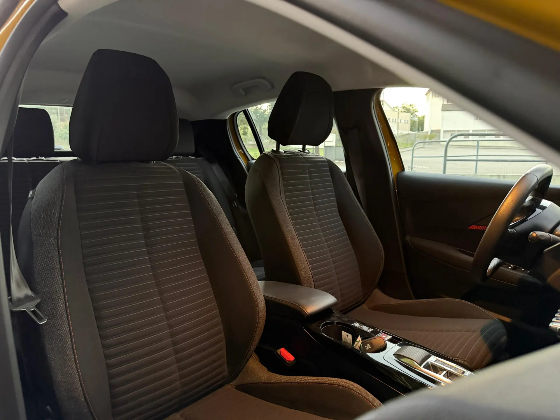 Peugeot e-208 Active 19
