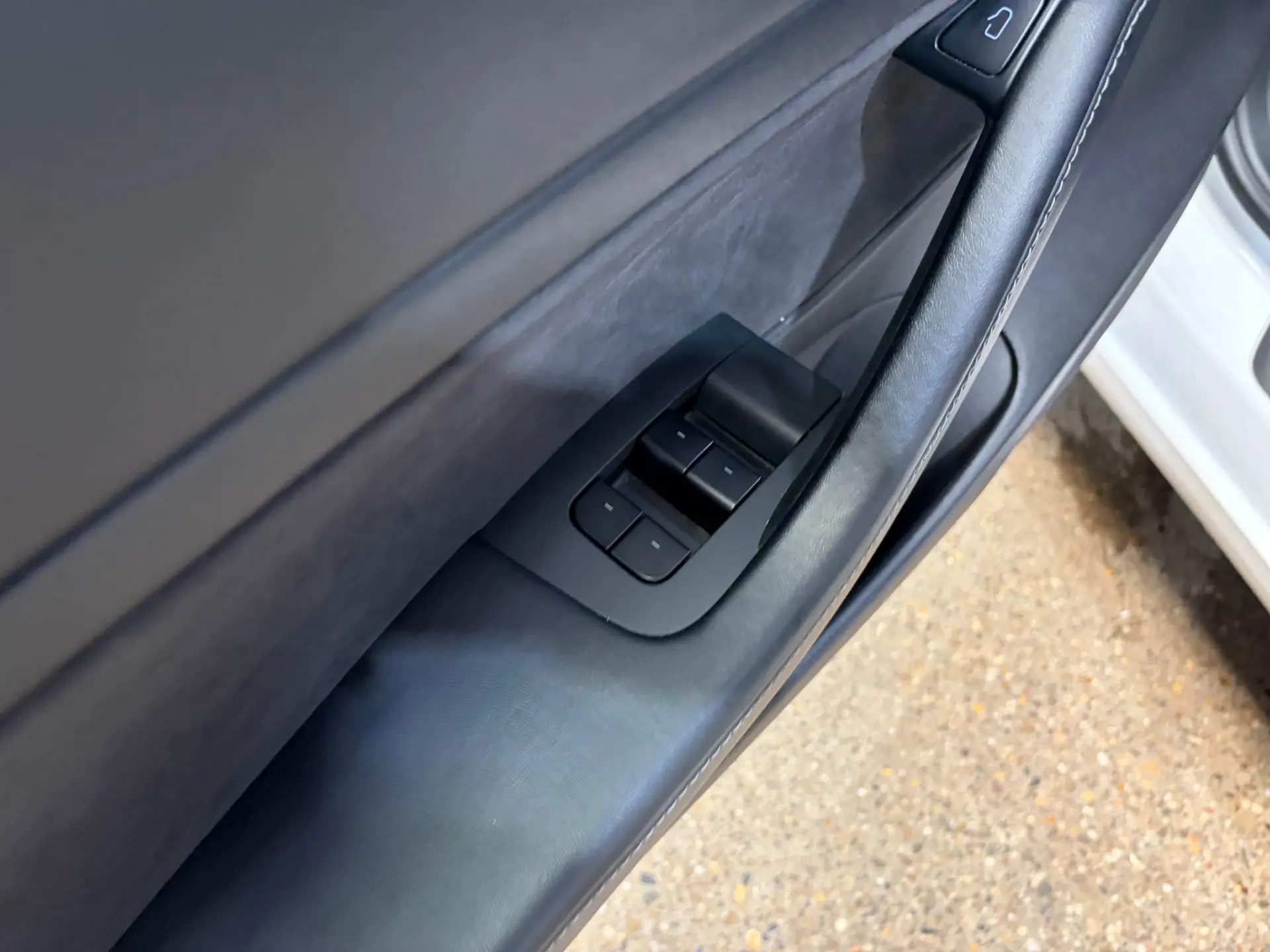 Tesla Model 3 Standard Range Plus RWD 14
