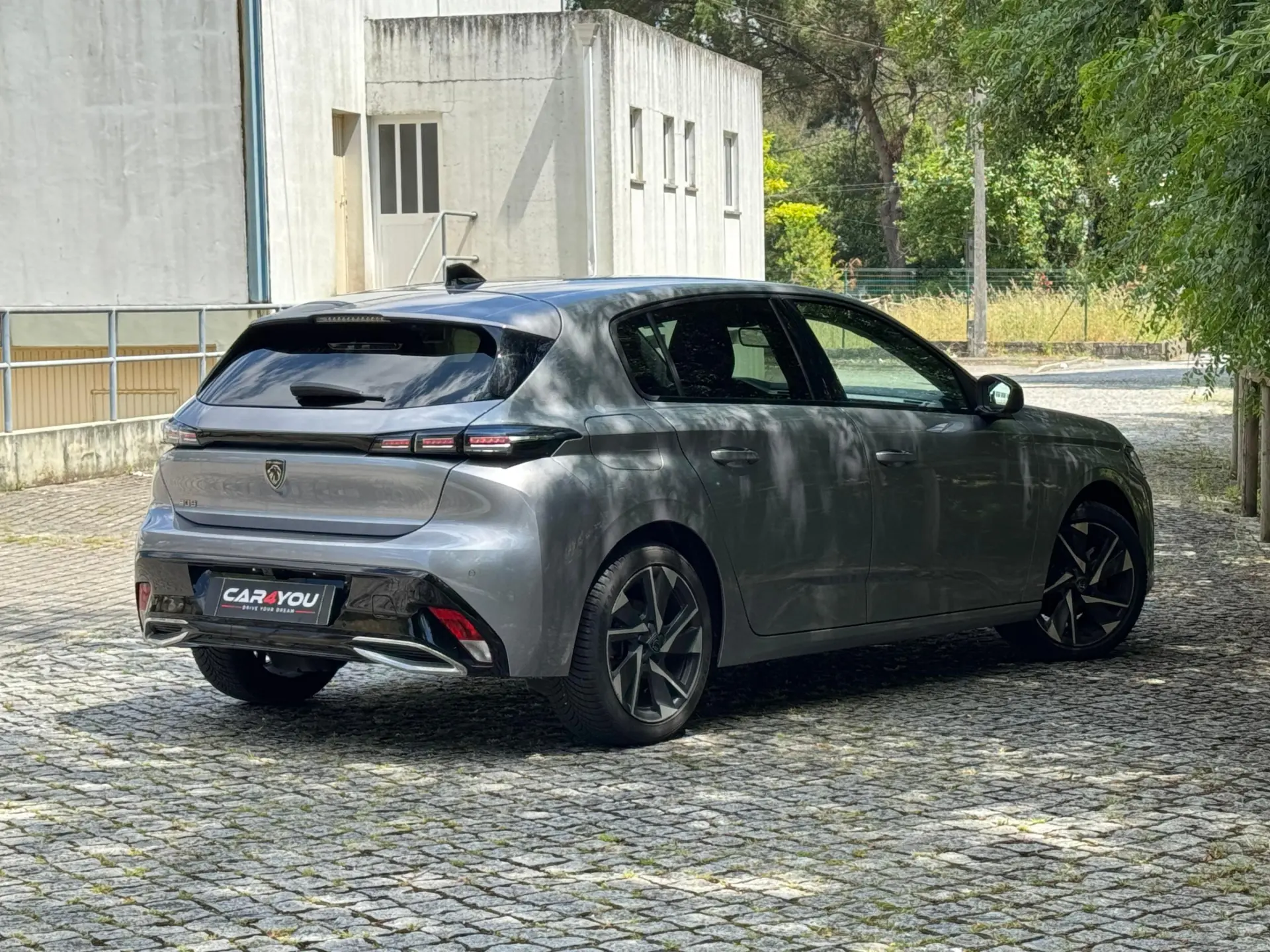 Peugeot 308 1.2 PureTech Allure Pack 7